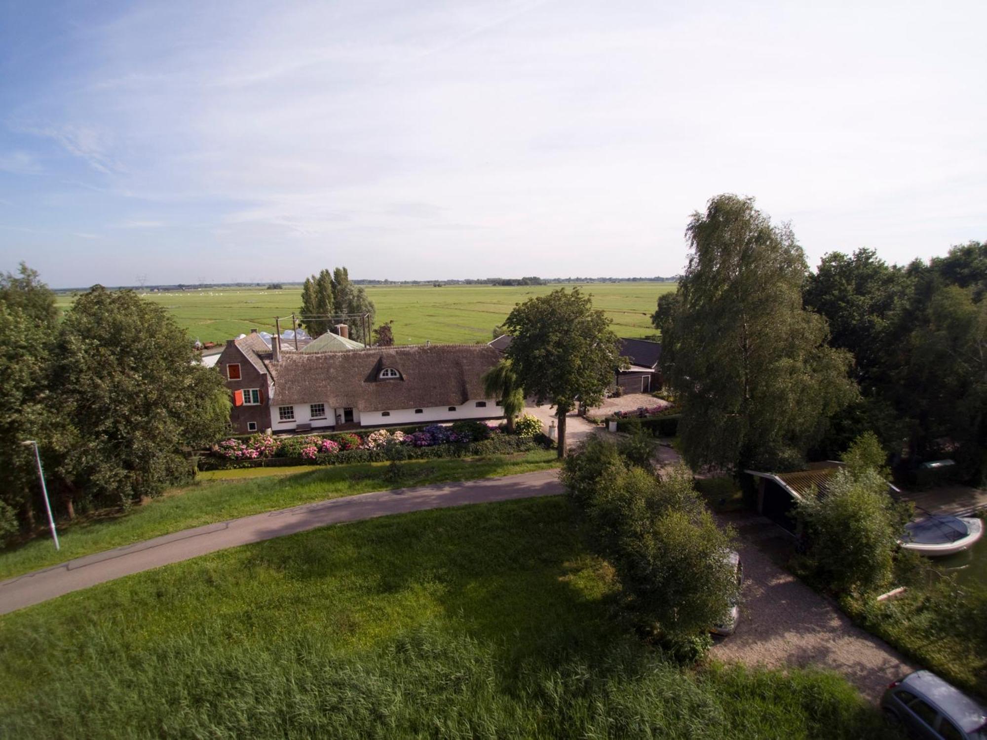 Boerderij Honswijck view 2