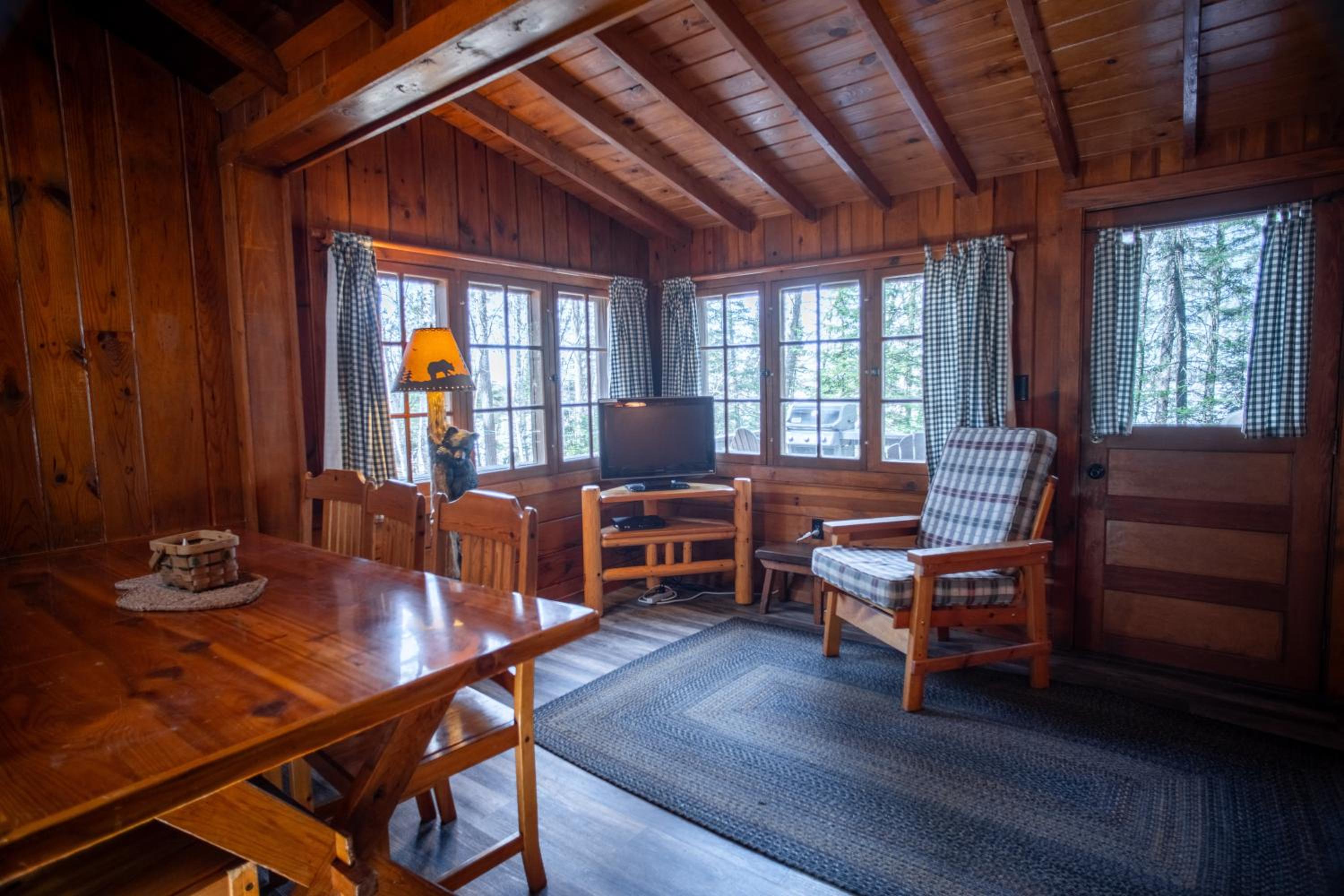 Timber Bay Lodge and Houseboats