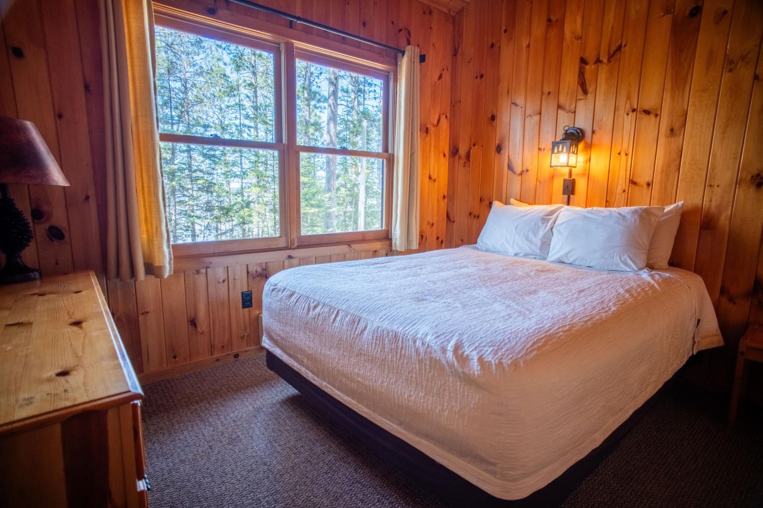 Timber Bay Lodge and Houseboats