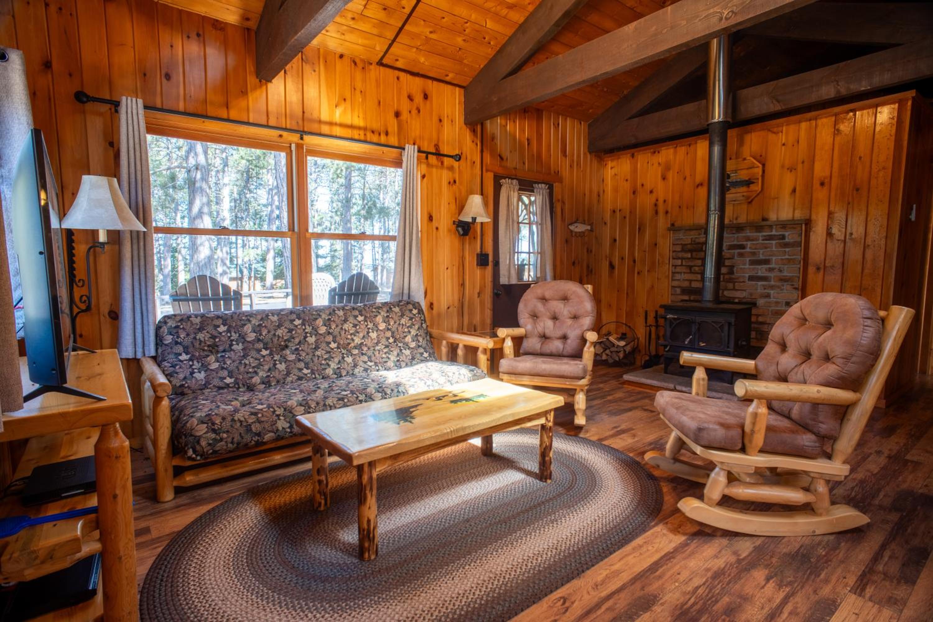 Timber Bay Lodge and Houseboats