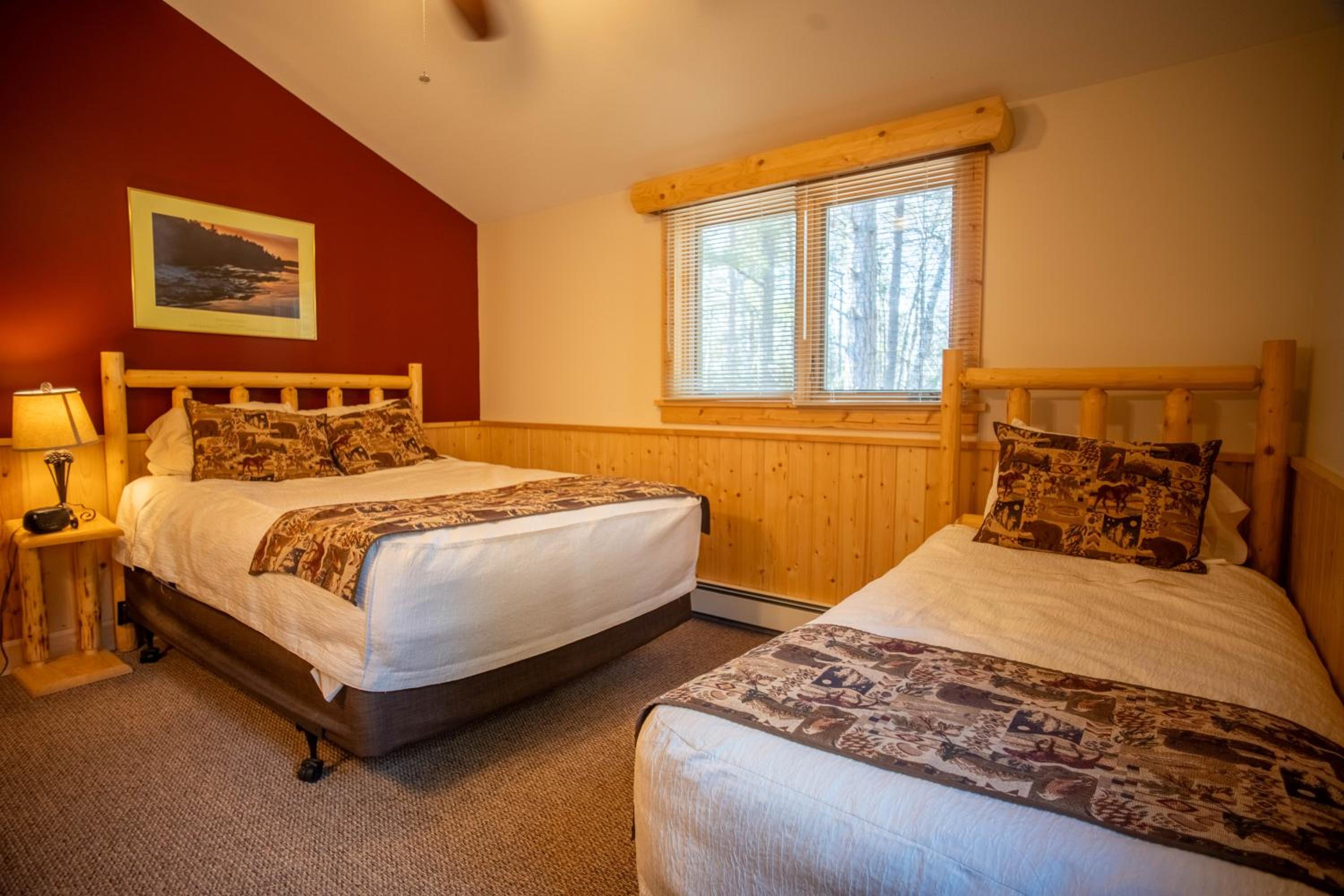 Timber Bay Lodge and Houseboats