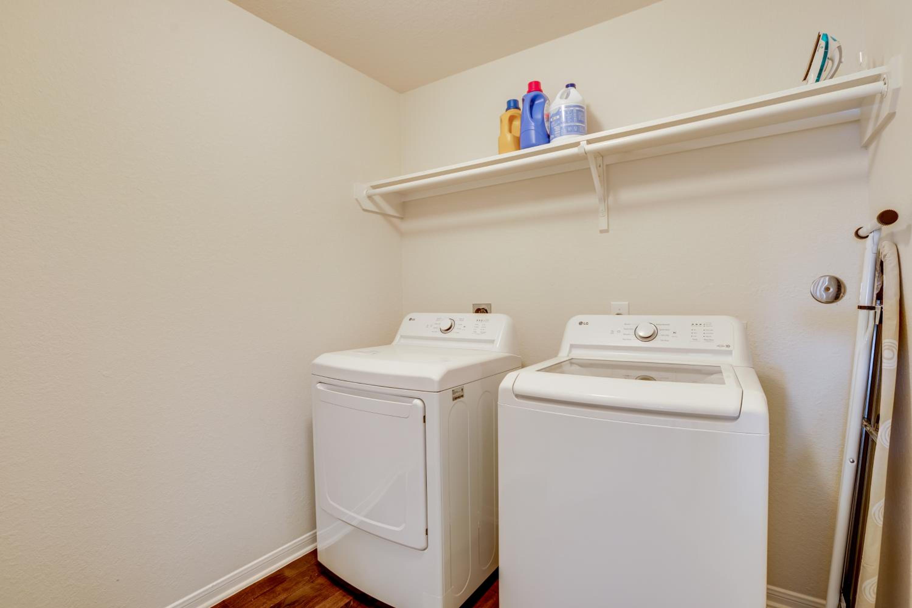 4 Mi to Houston Airport Spacious Home in Humble