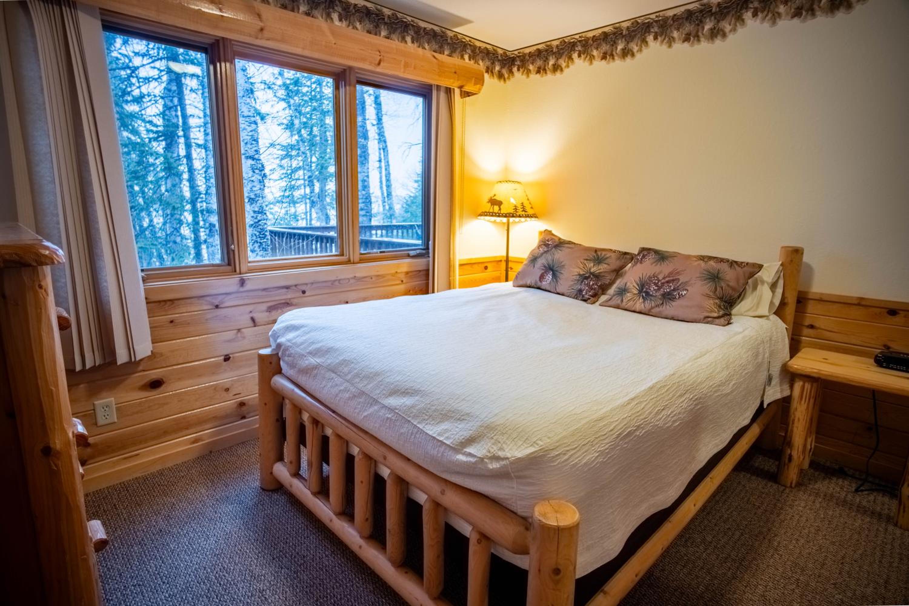 Timber Bay Lodge and Houseboats
