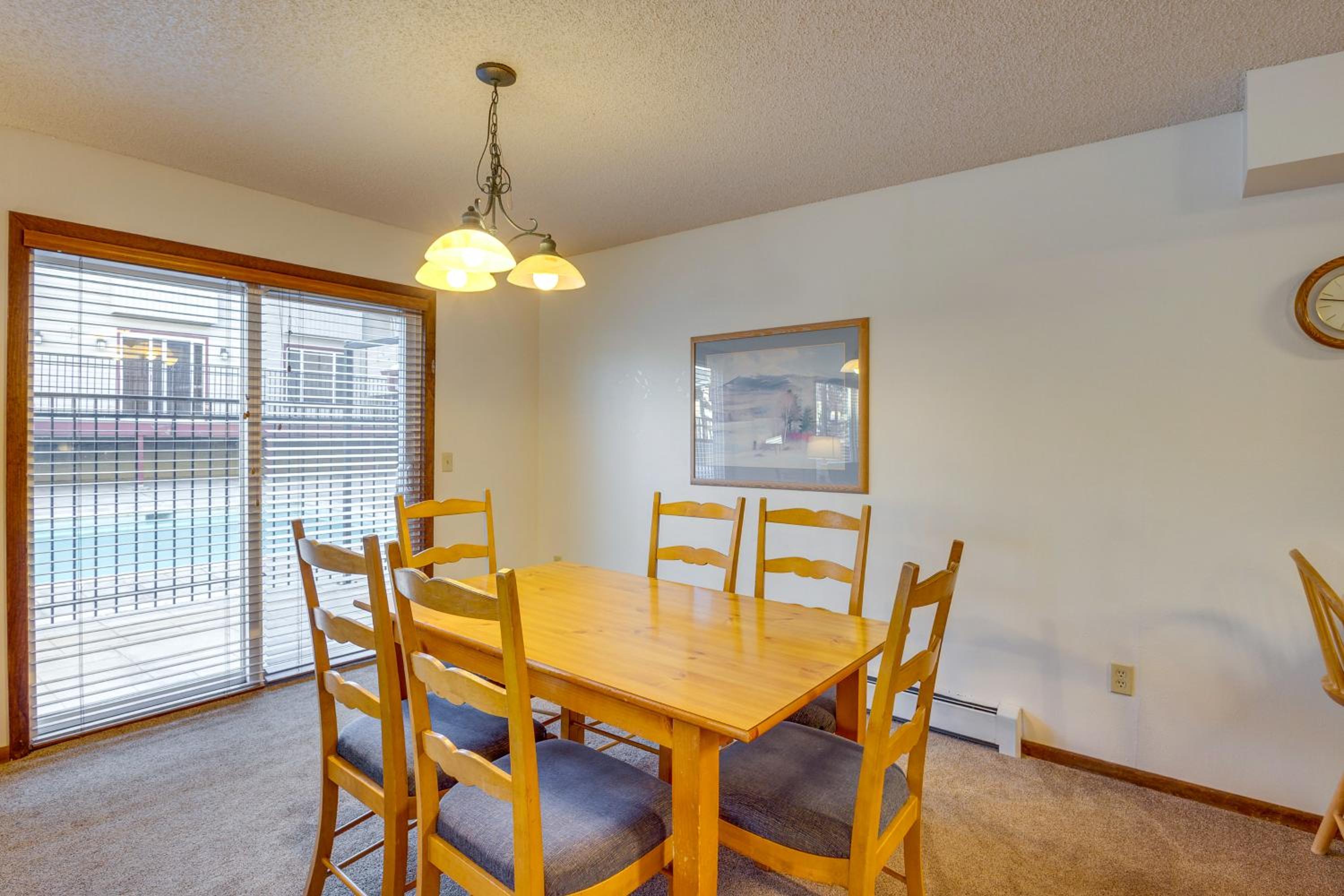 Steps to Free Ski Shuttle! Dtwn Winter Park Condo