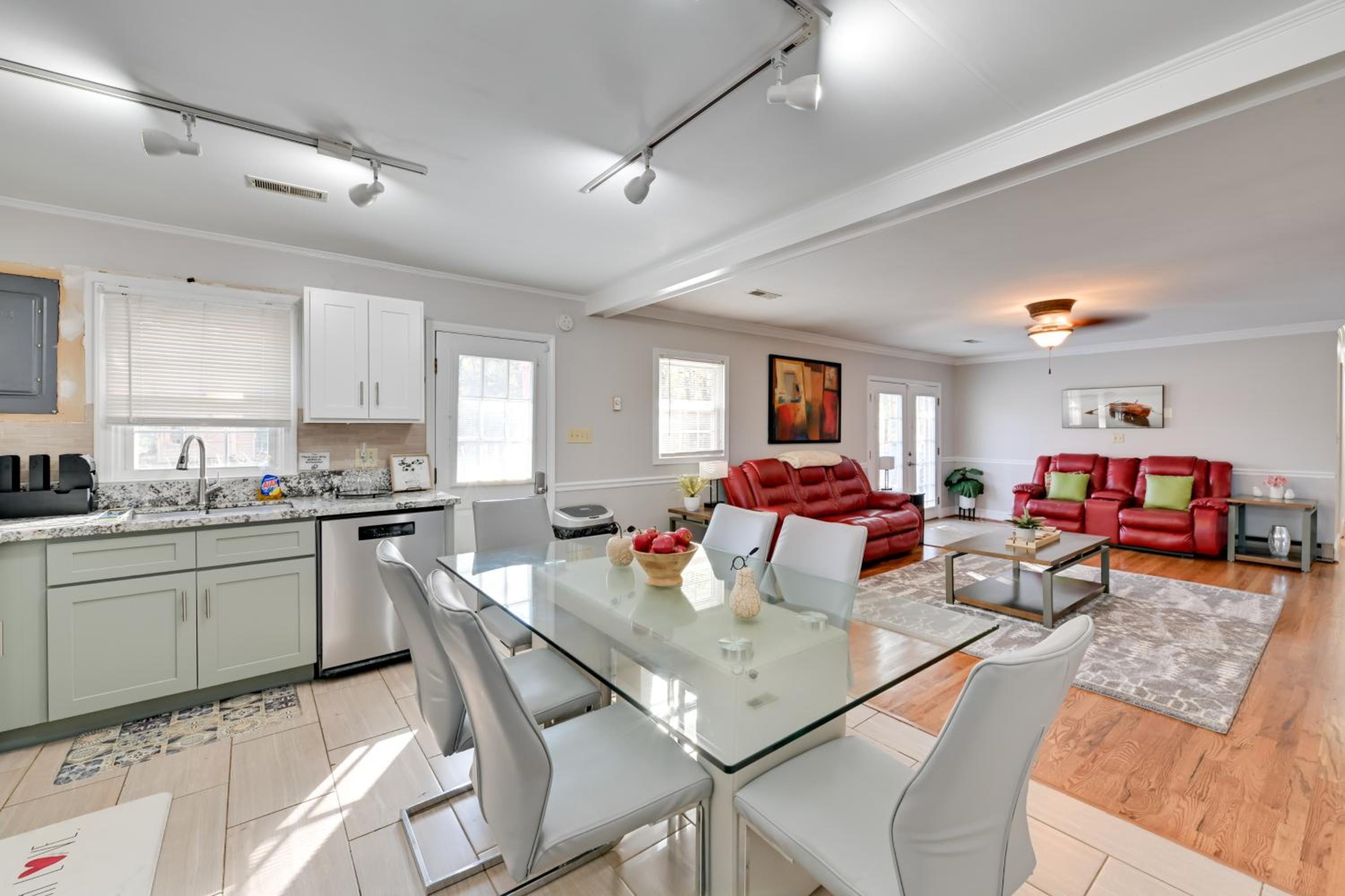 Panther-Ready Home 3 Mi to HPU Pet Friendly!