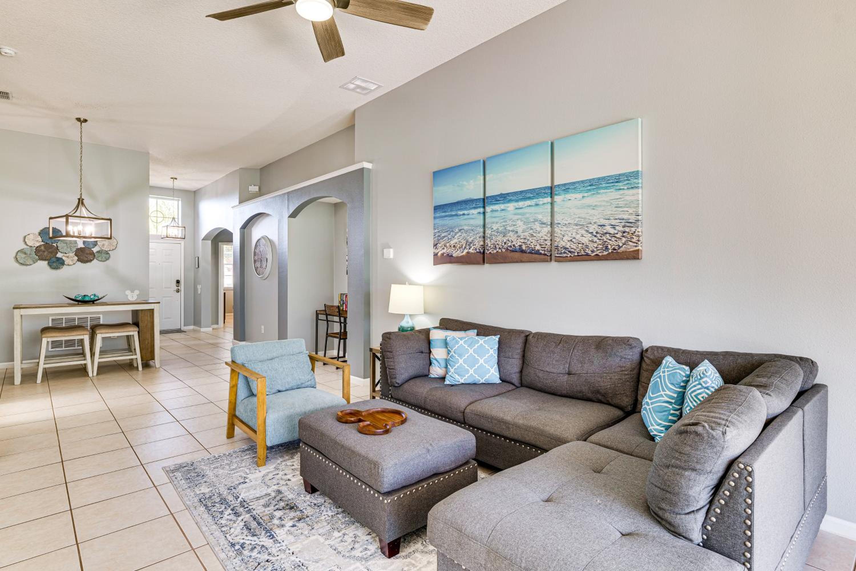 Resort Perks! Family Home 4 Mi to Disney World
