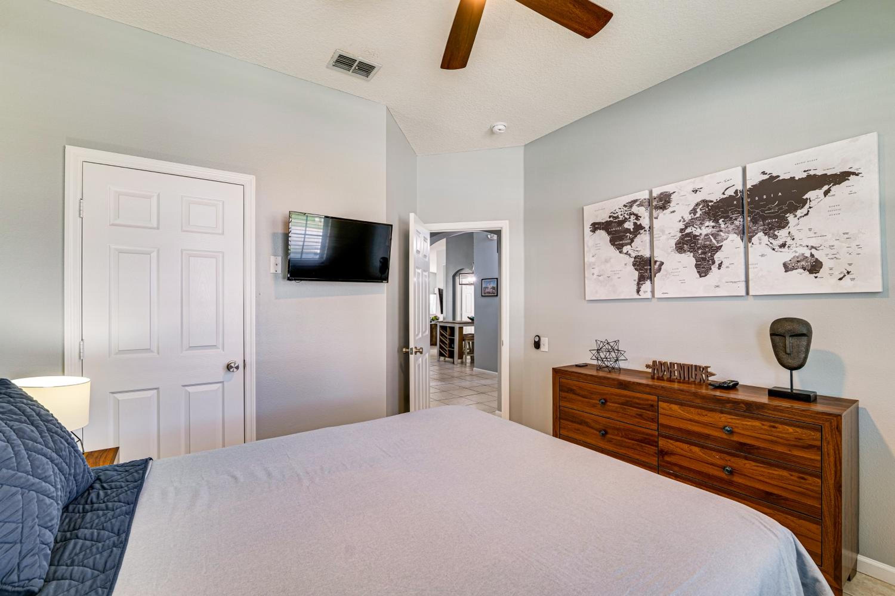 Resort Perks! Family Home 4 Mi to Disney World