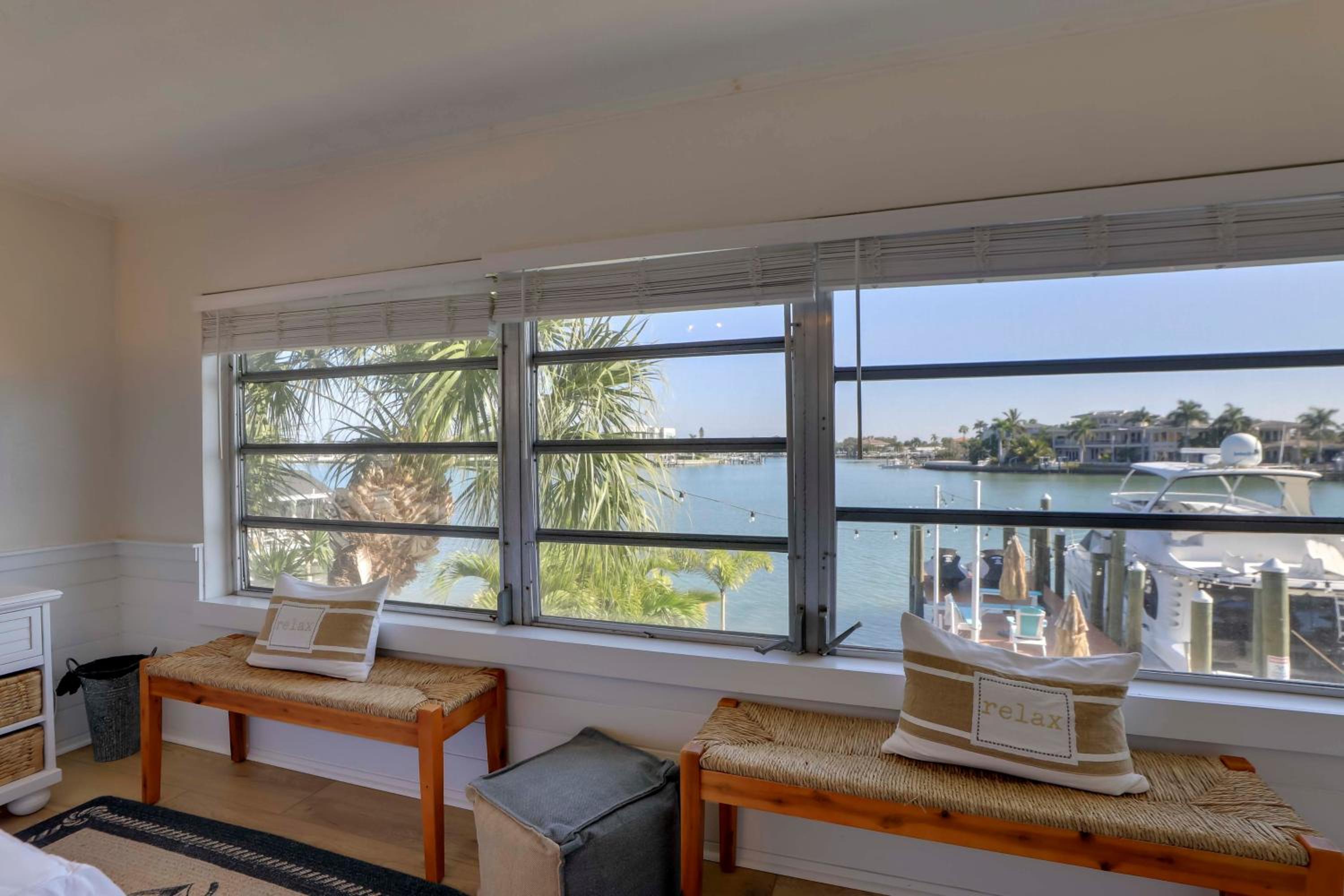 Waterfront Oasis Across From Treasure Island Beach