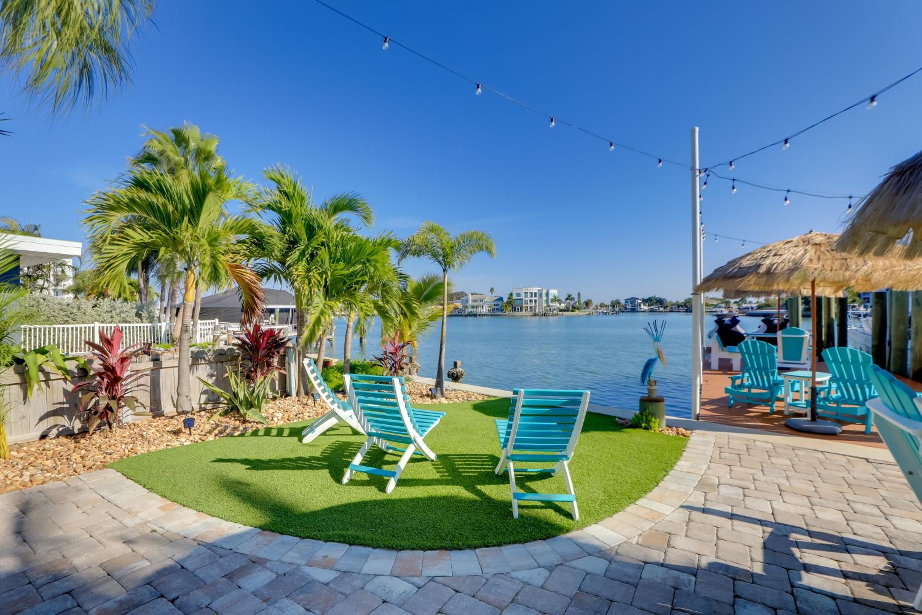 Waterfront Oasis Across From Treasure Island Beach