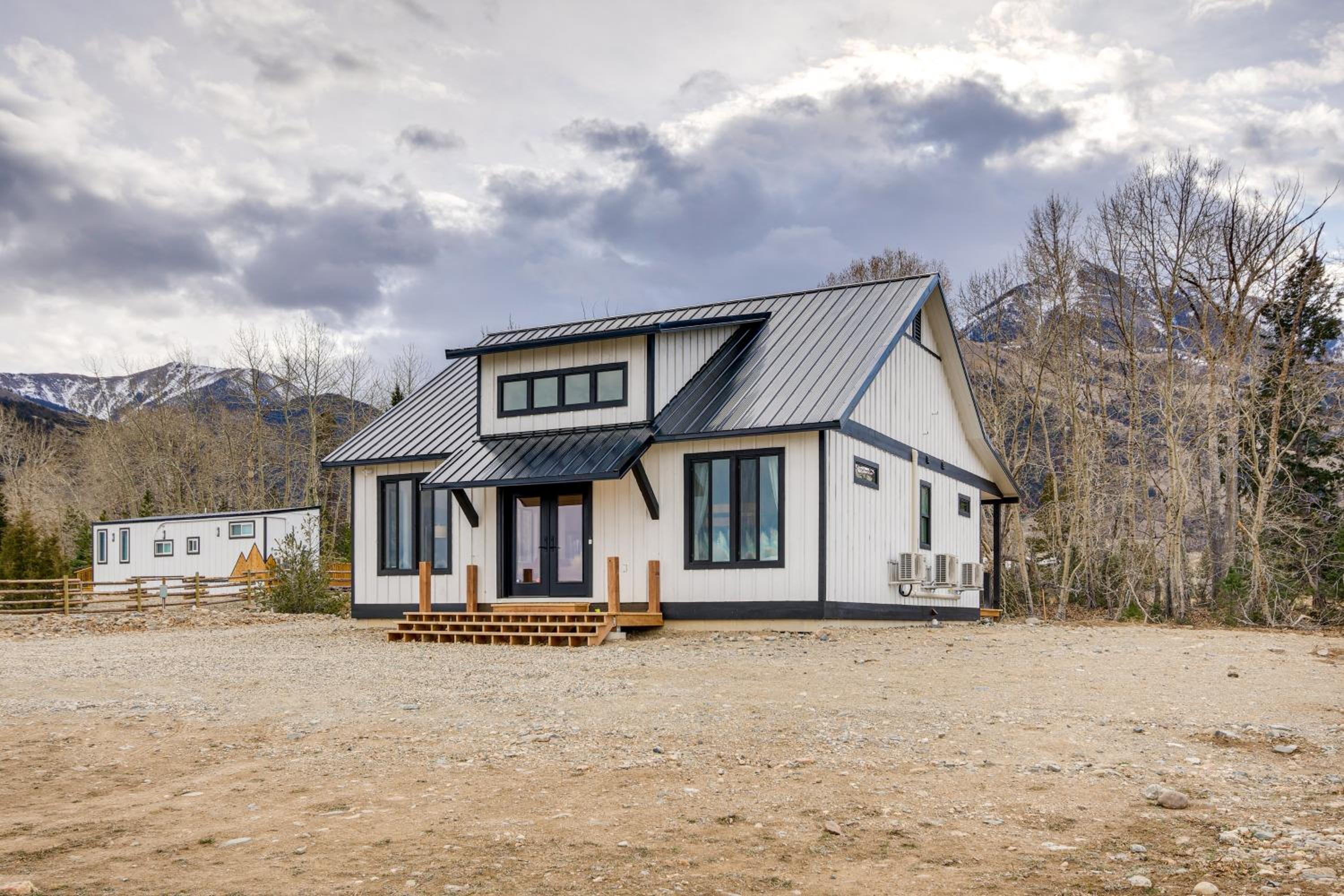 Mtn-View Gem Near Chico, Sage and Yellowstone!