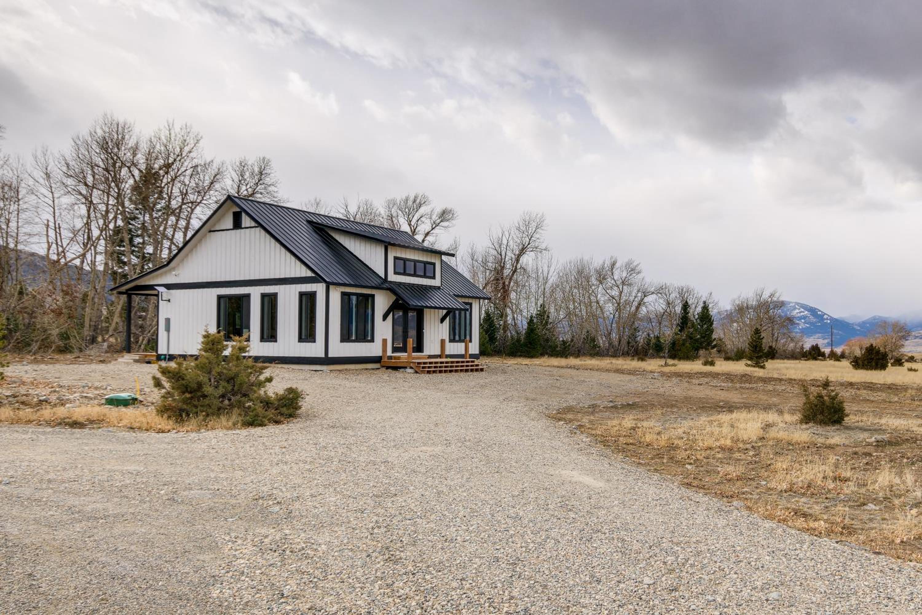 Mtn-View Gem Near Chico, Sage and Yellowstone!