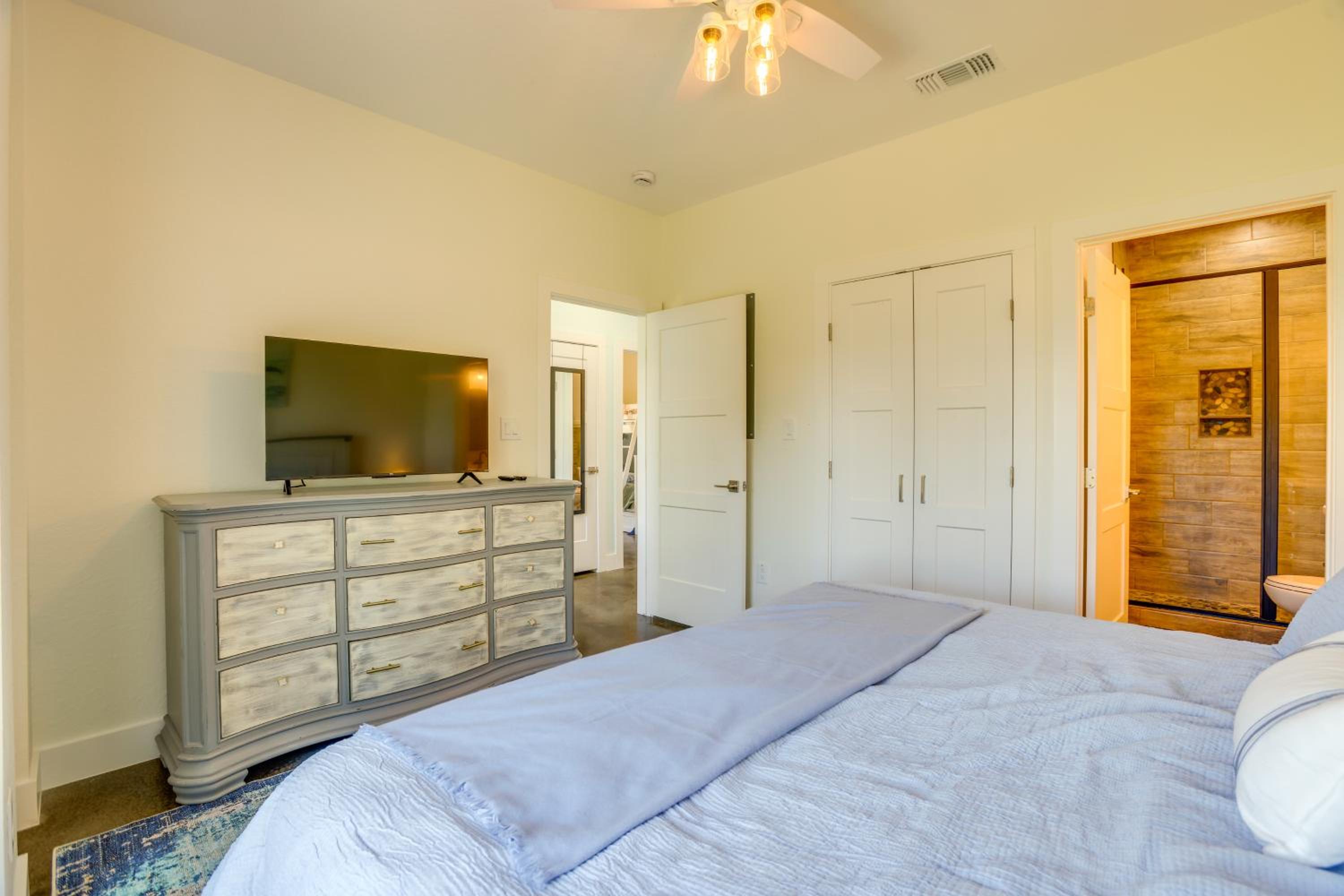Anglers Paradise Townhome 2 Mi to Matagorda Bay