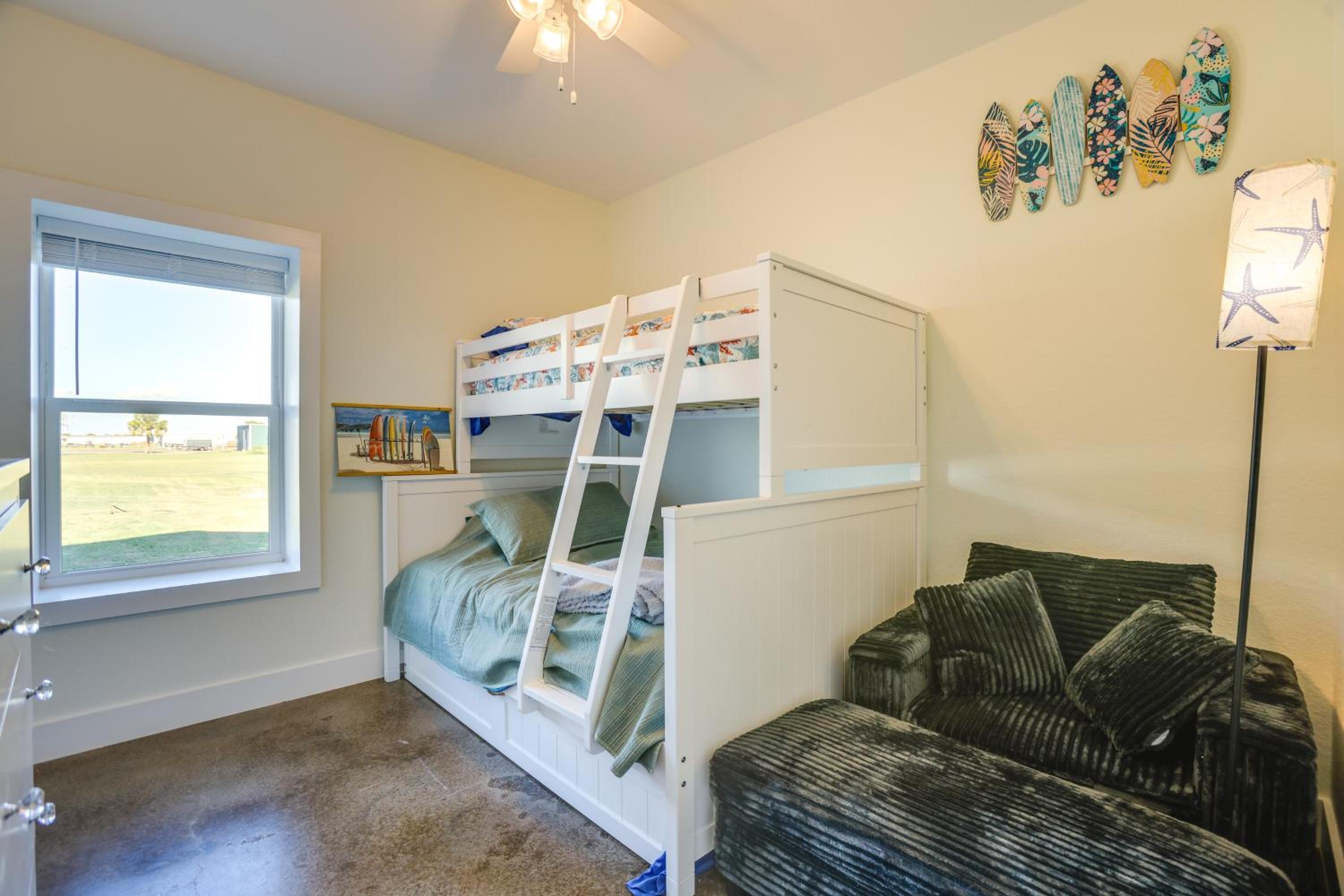 Anglers Paradise Townhome 2 Mi to Matagorda Bay