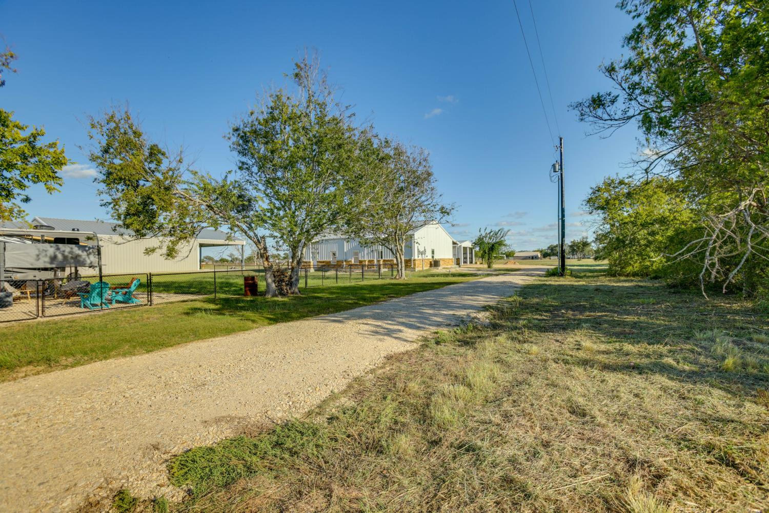 Anglers Paradise Townhome 2 Mi to Matagorda Bay