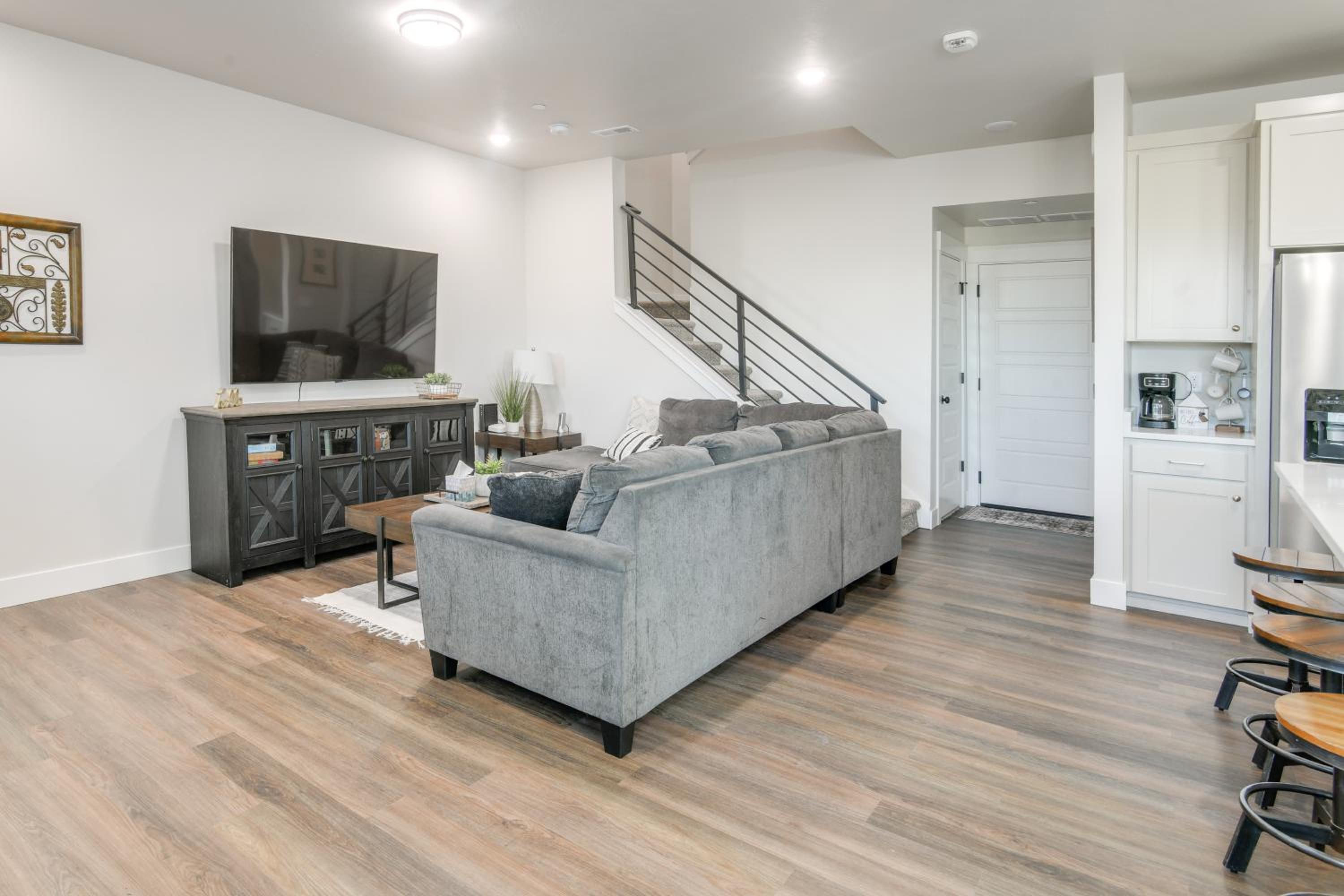 2 Mi to Hospitals Newly Built Idaho Falls Retreat