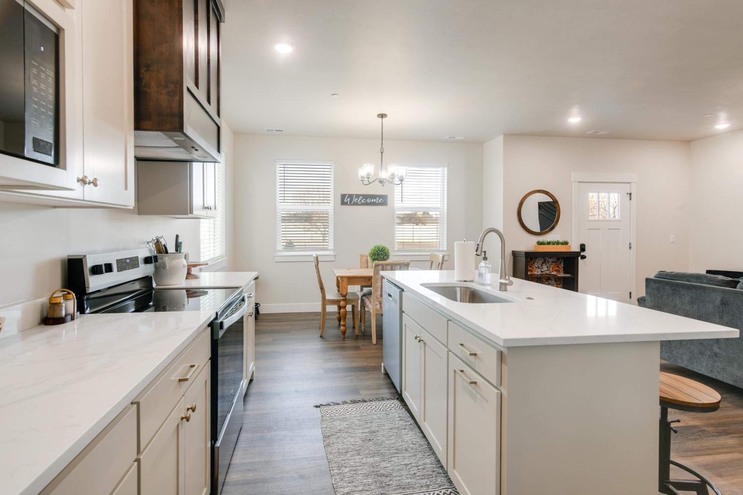 2 Mi to Hospitals Newly Built Idaho Falls Retreat