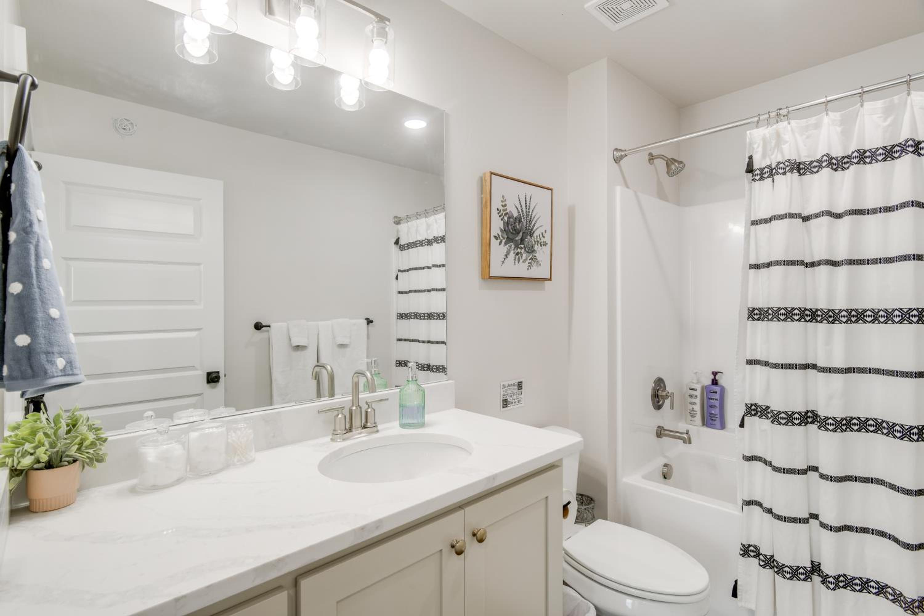 2 Mi to Hospitals Newly Built Idaho Falls Retreat