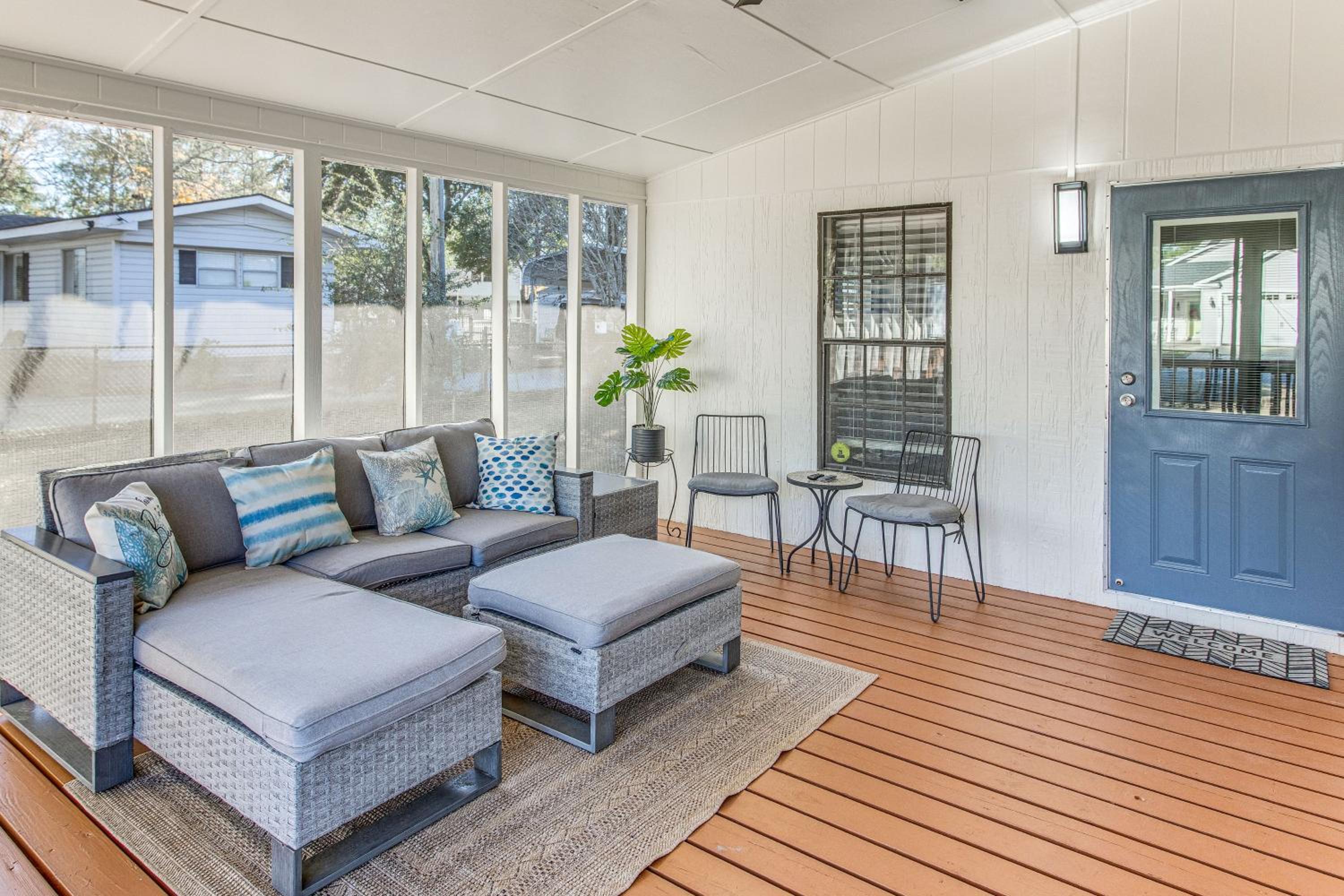 Walk to Beach! Dog-Friendly Home in Murrells Inlet