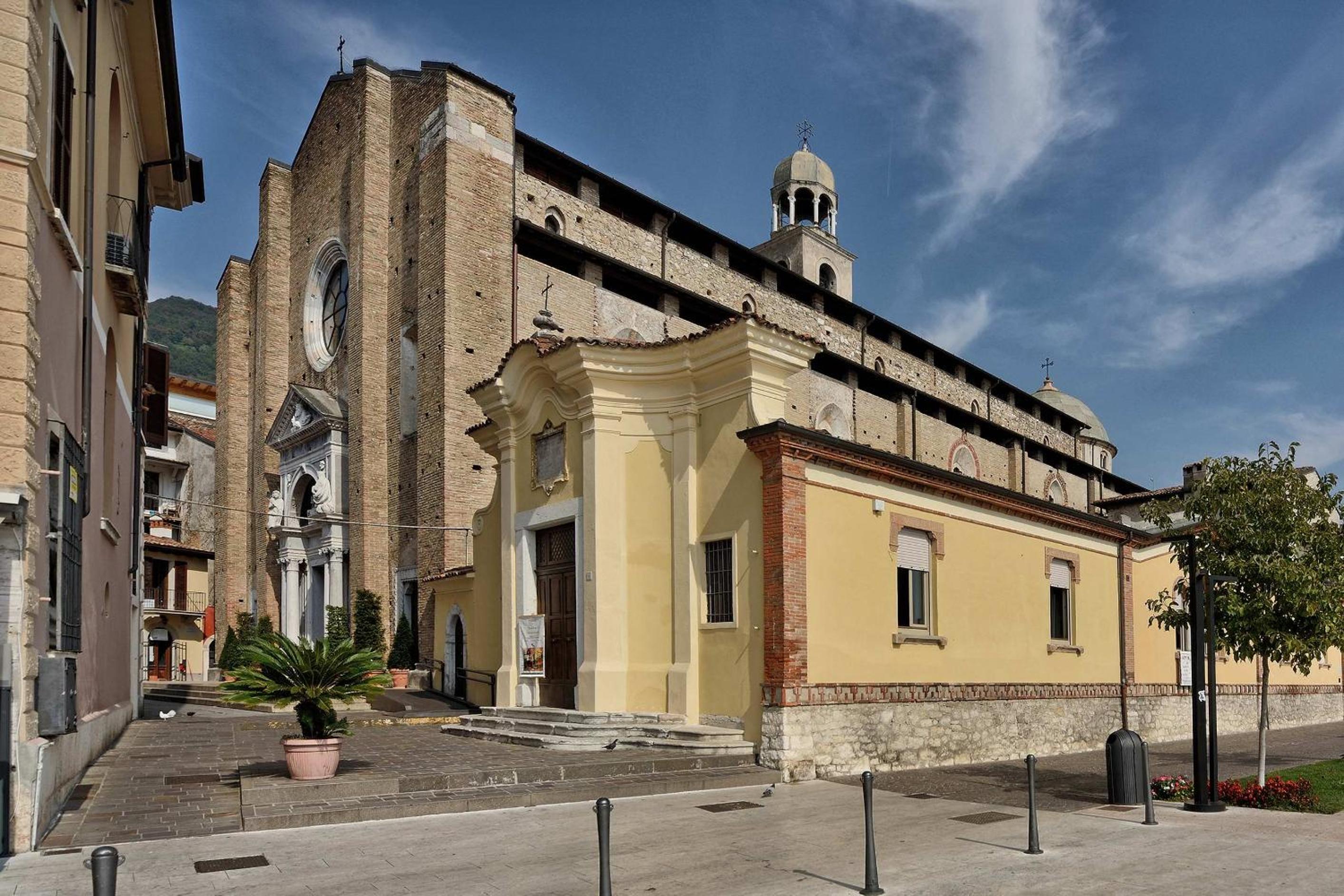 Photo 33
