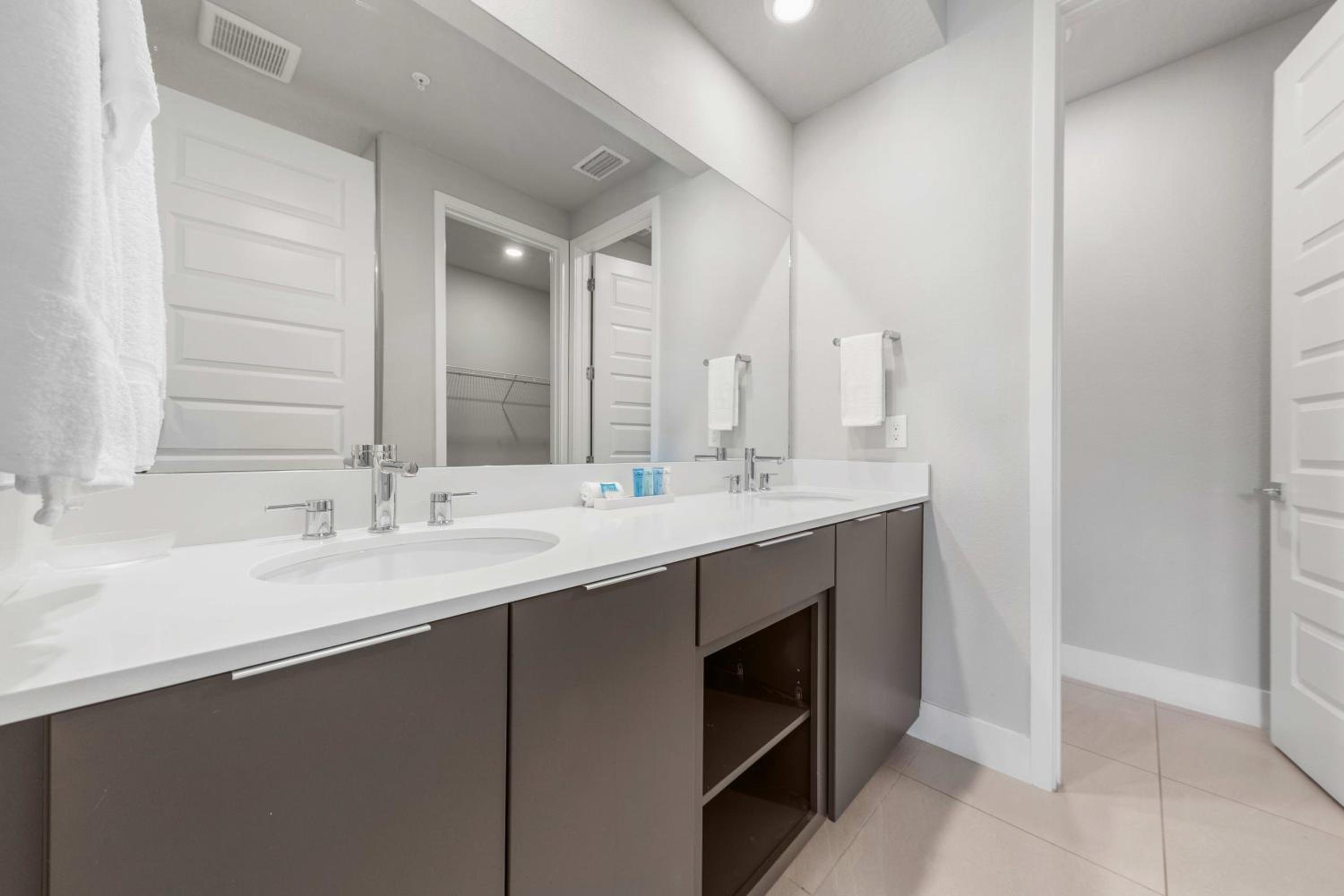 7740 Sandy Ridge Dr Unit 3-214