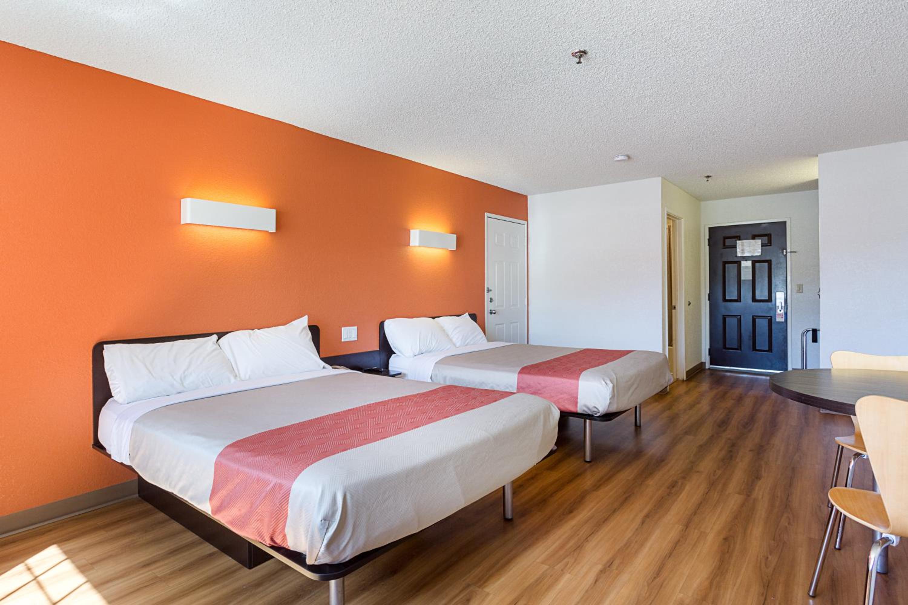 Williams Vacations - Motel 6-Williams, AZ - West - Grand Canyon - Property Image 10