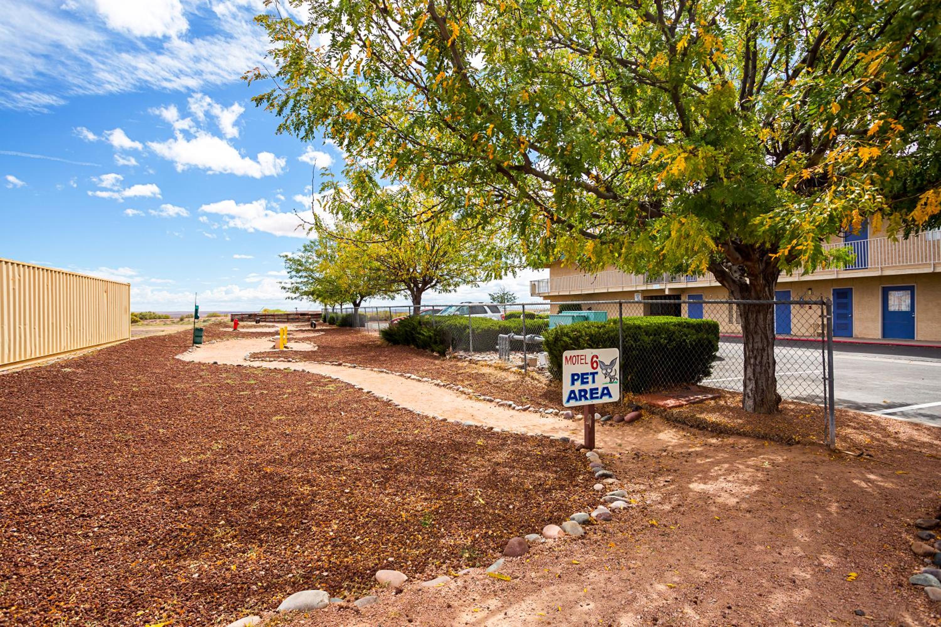 Holbrook Vacations - Motel 6-Holbrook, AZ - Property Image 7