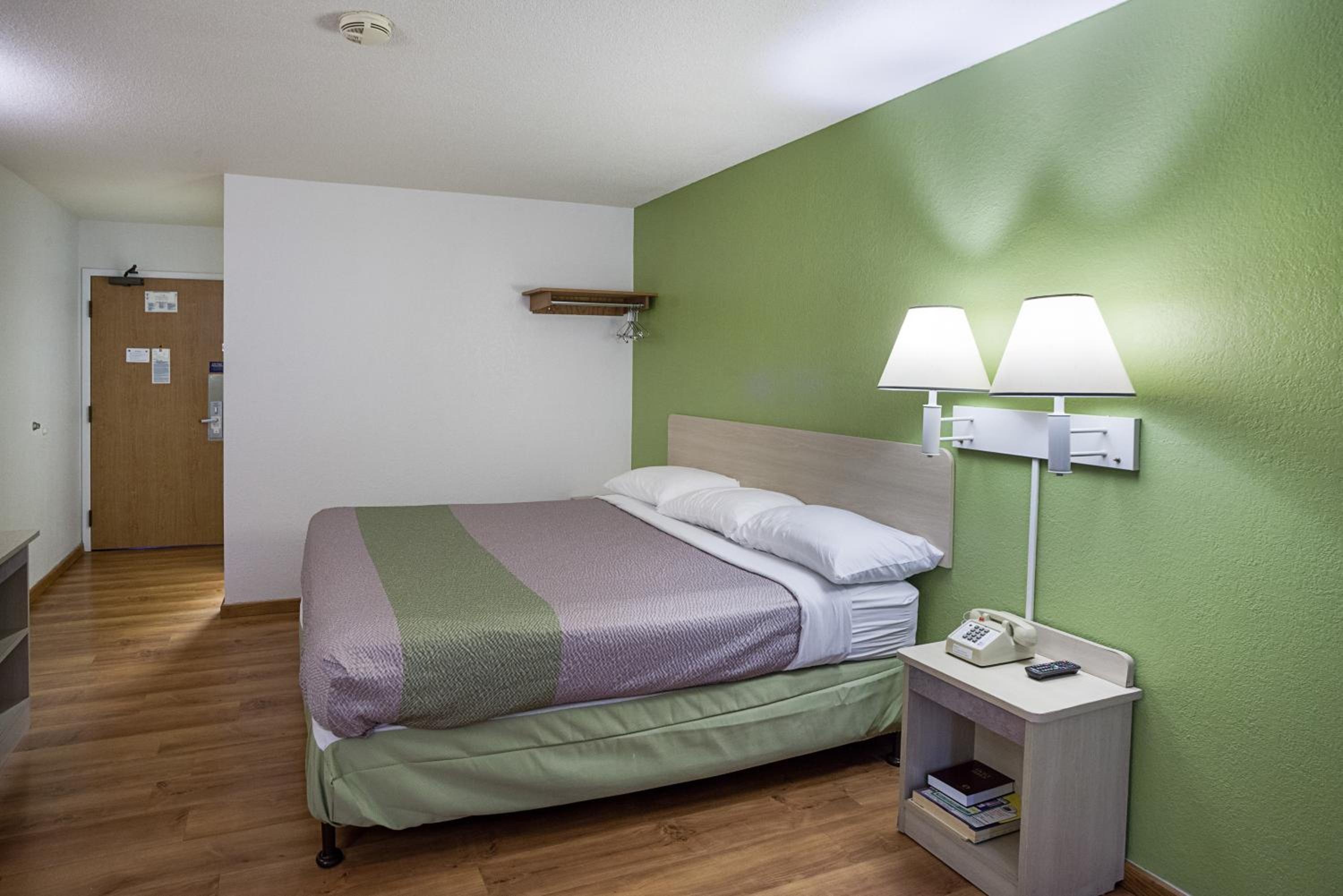 Motel 6-Binghamton, NY