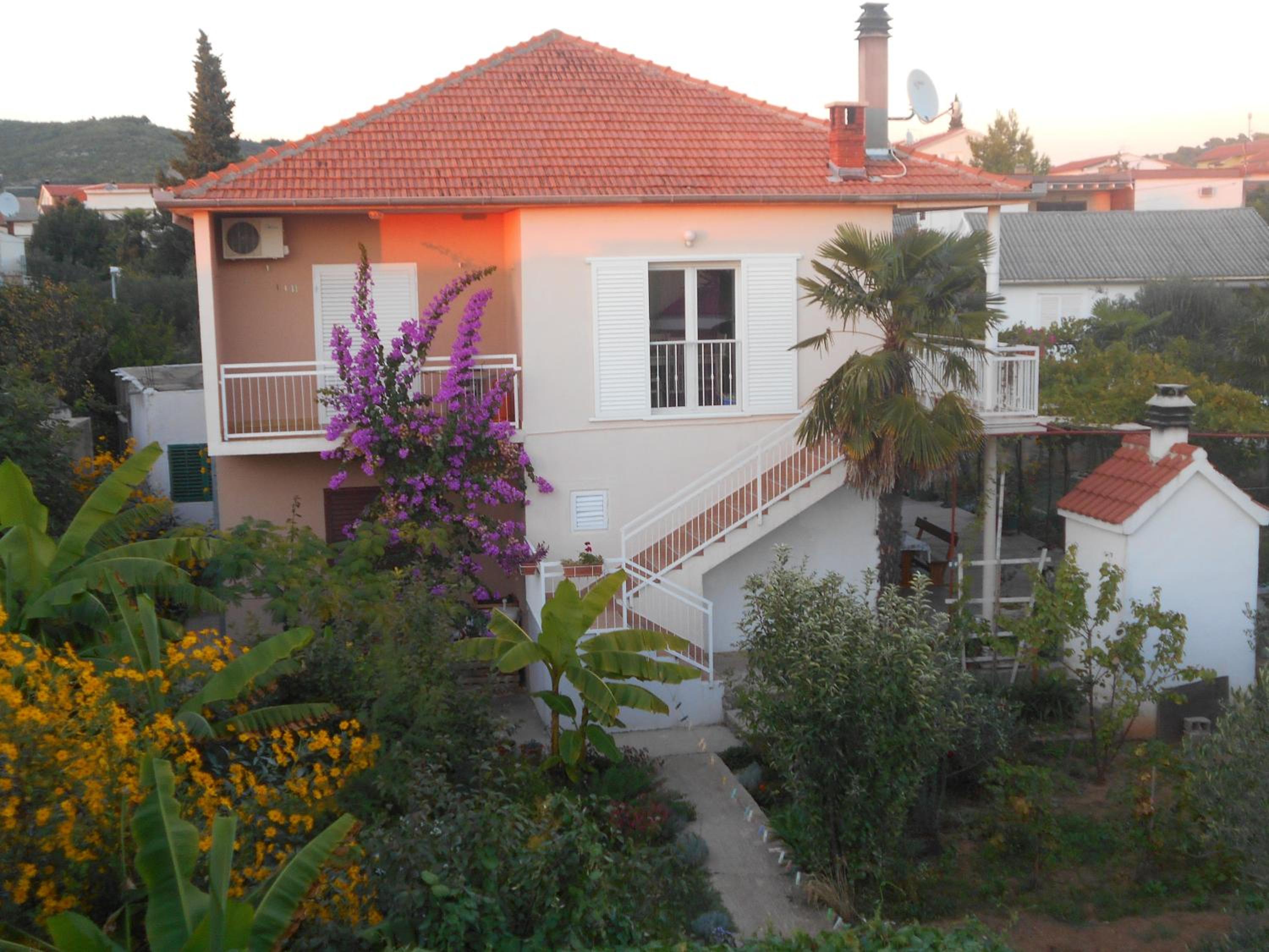 Apartments Jerkin view 2