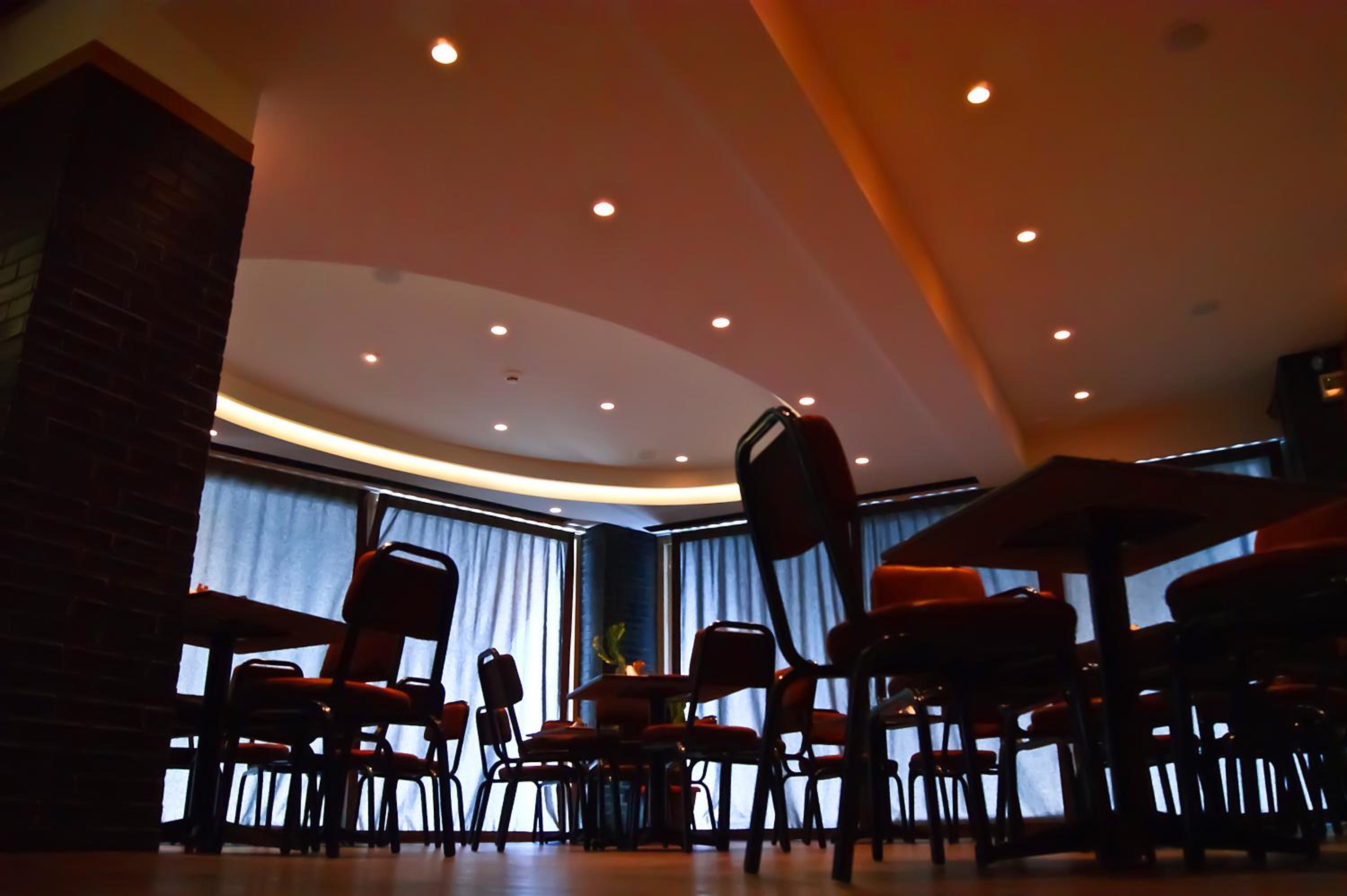 Adonis City Hotel
