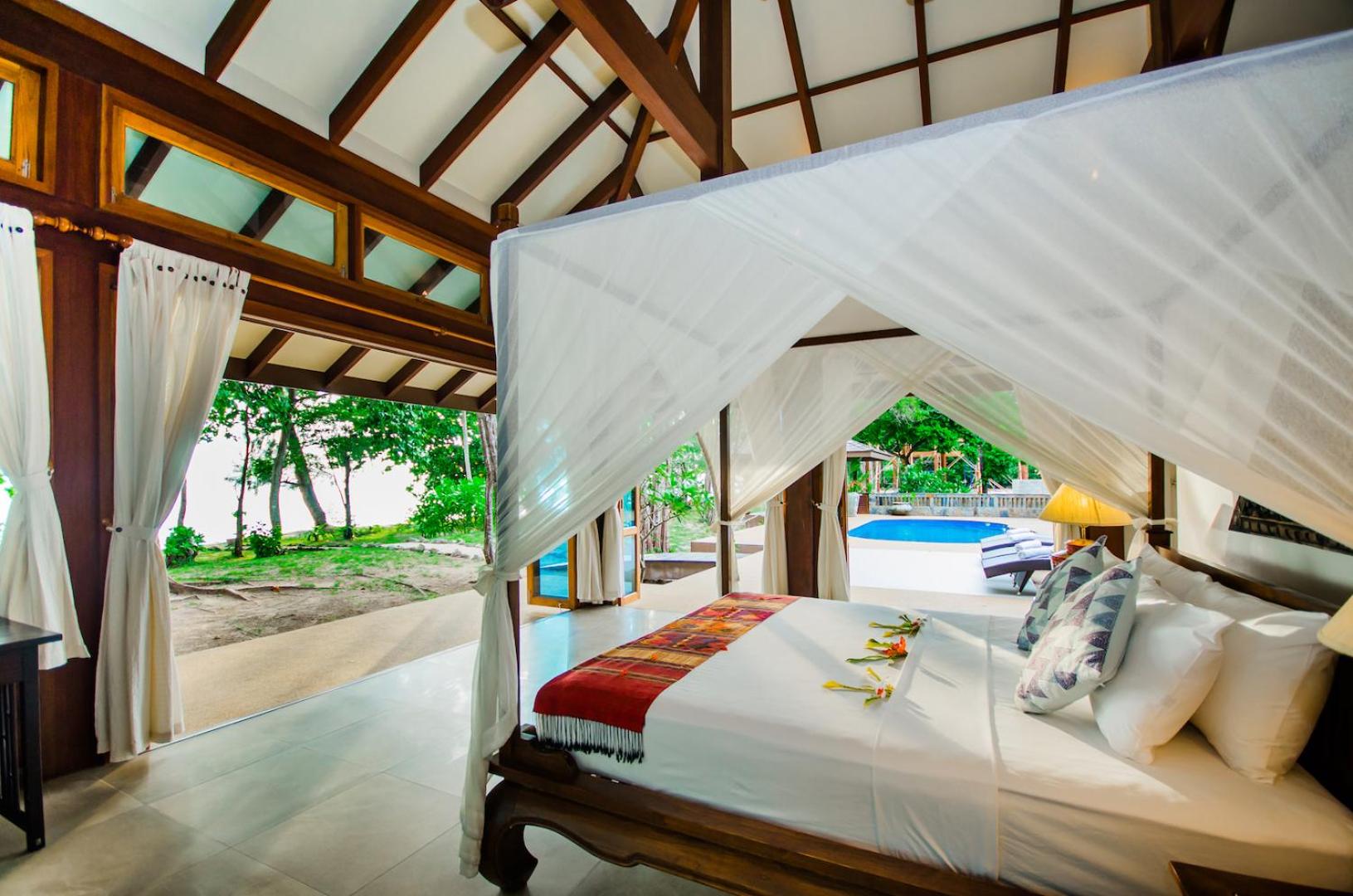 Koh Jum Beach Villas 