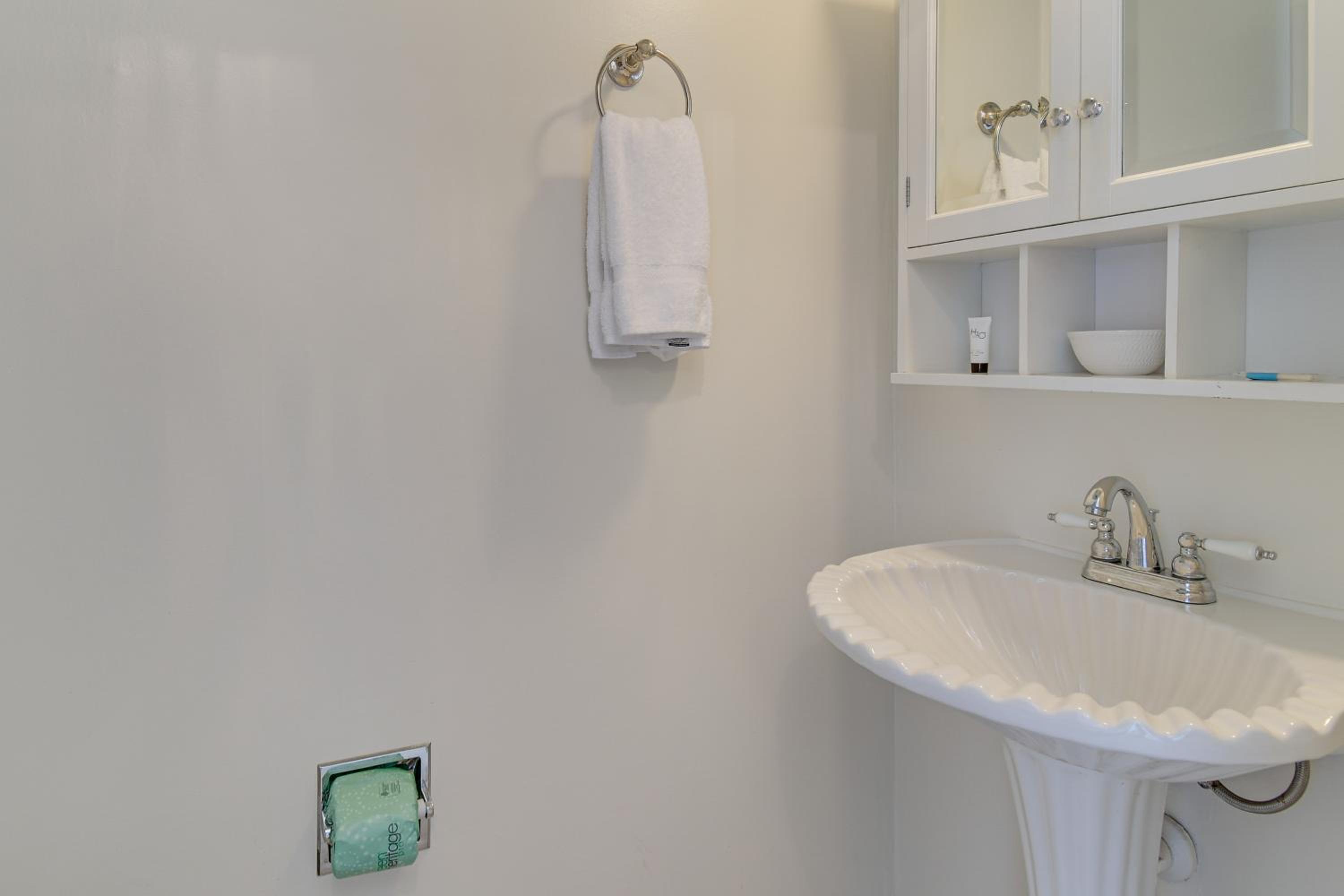 Absolute Best Location! Heart of Gulf Shores Condo