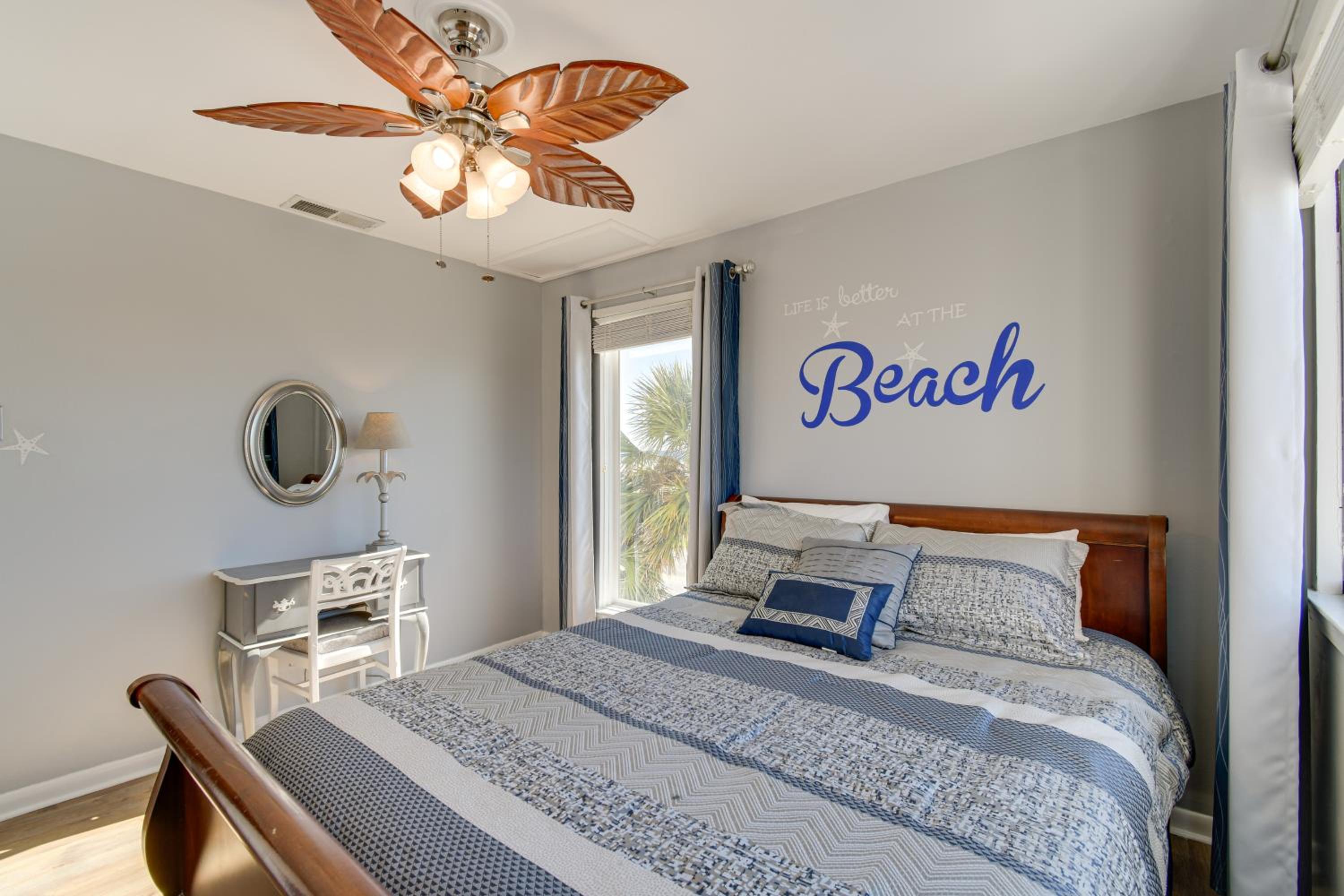 Absolute Best Location! Heart of Gulf Shores Condo