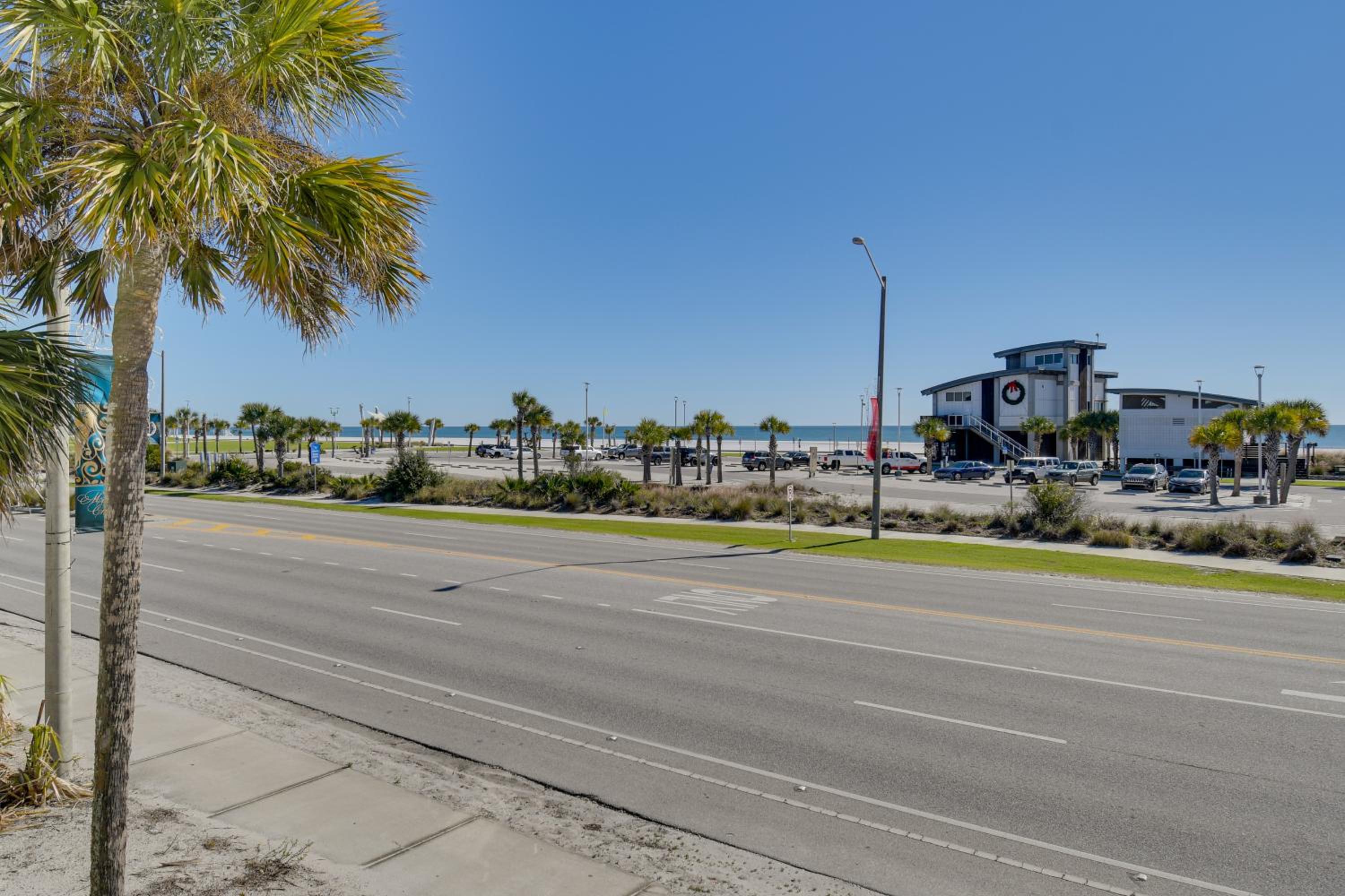 Absolute Best Location! Heart of Gulf Shores Condo