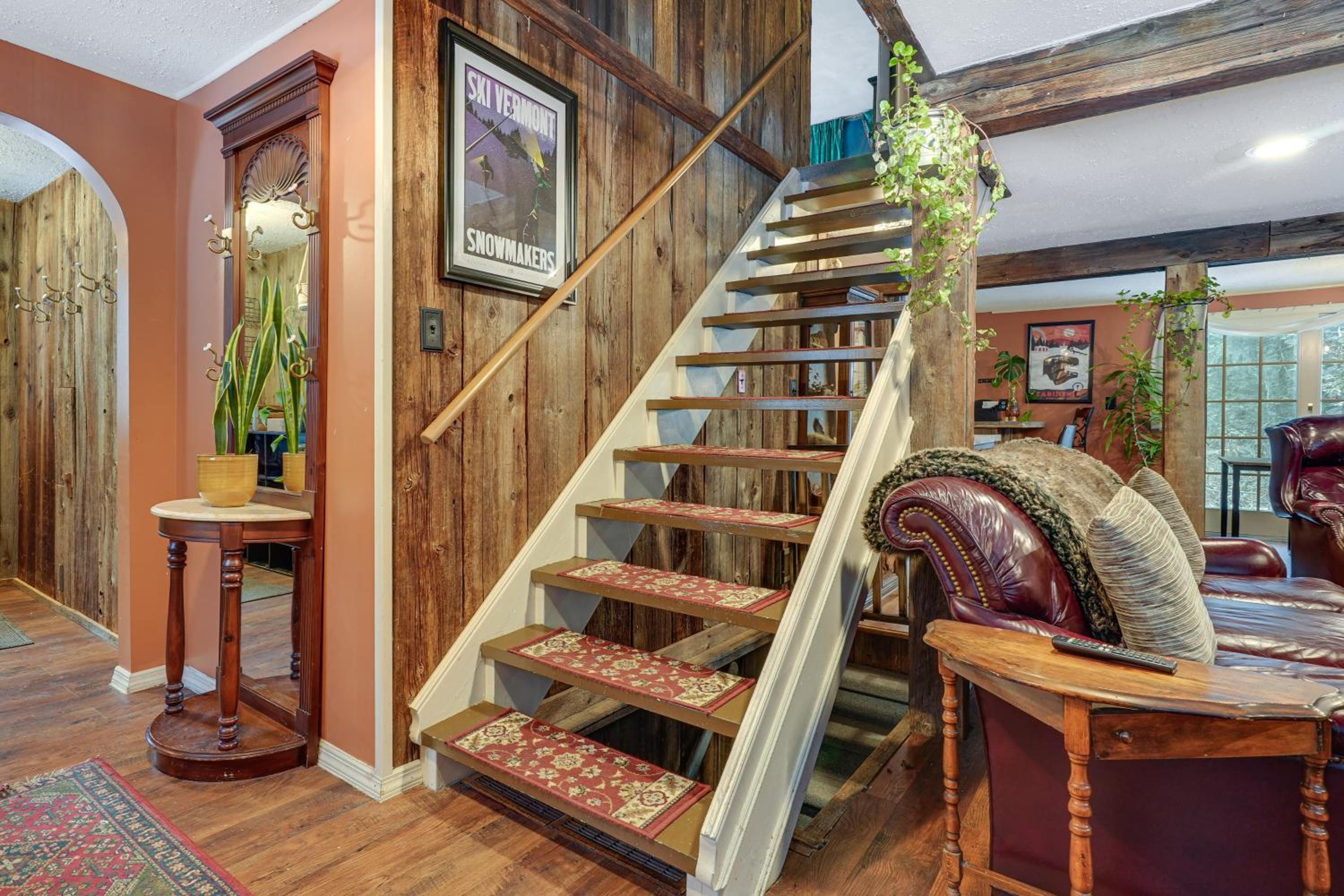 3 Mi to Mount Snow Spacious West Dover Home