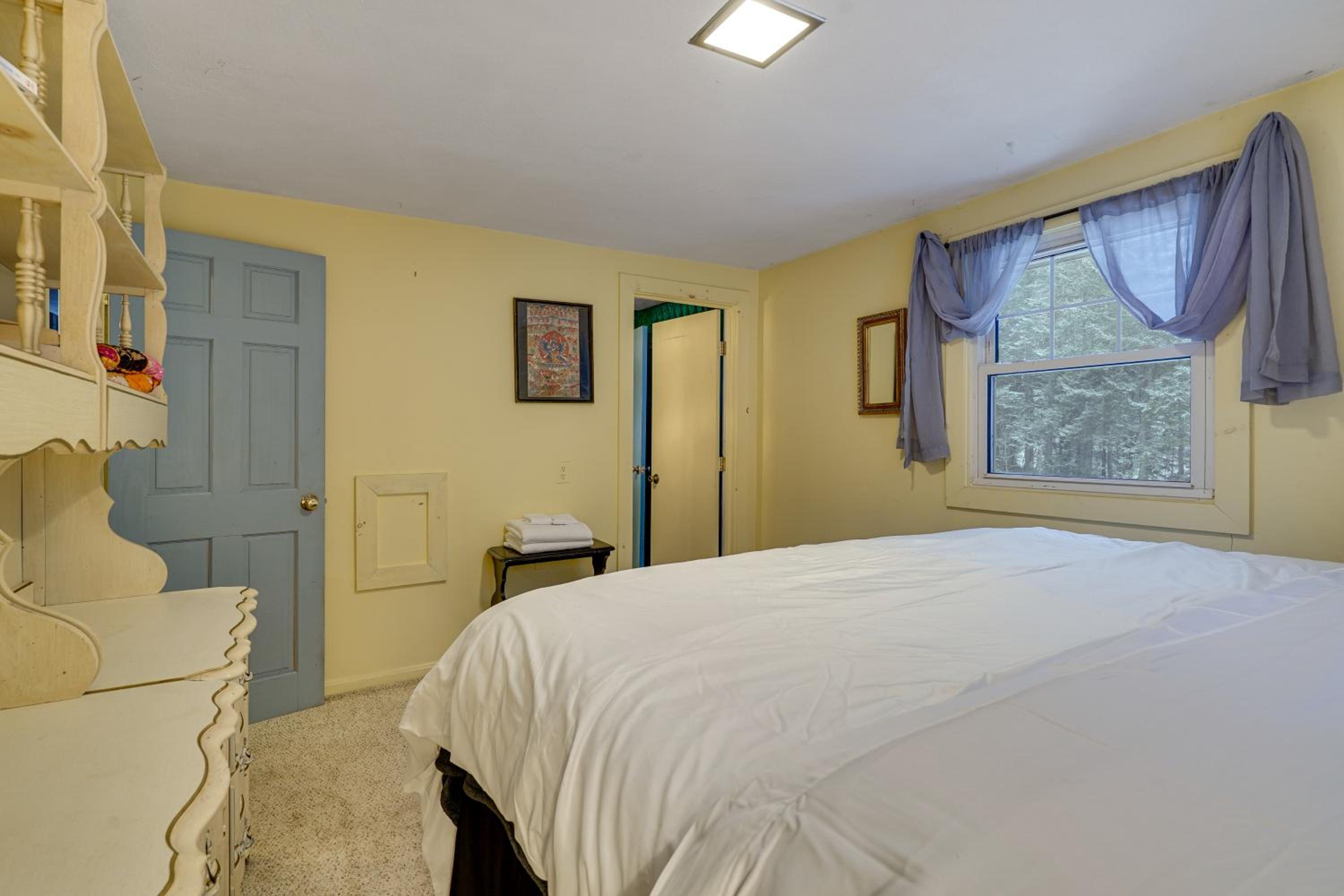 3 Mi to Mount Snow Spacious West Dover Home