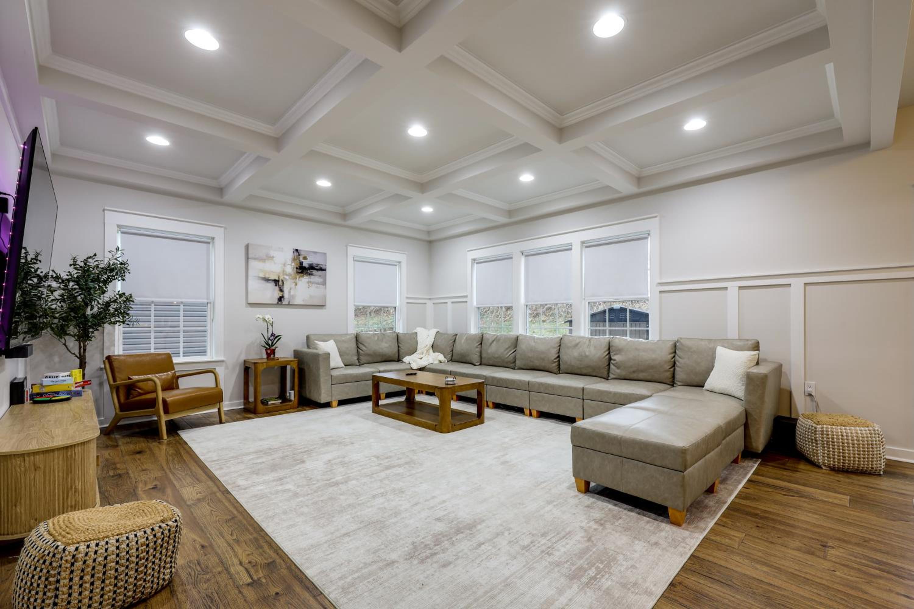 1 Mile to Quantico 5BR Home with Game Room!