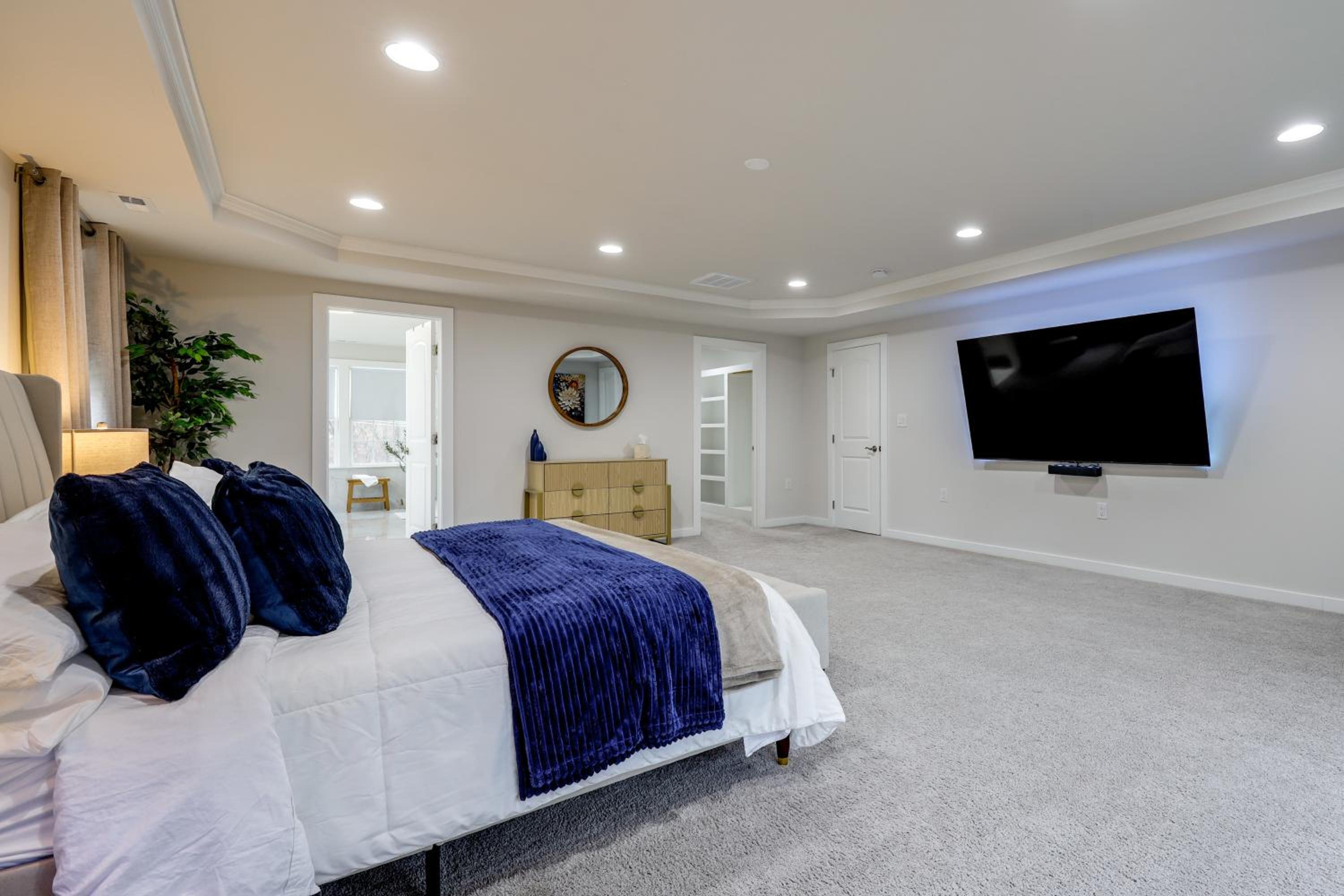 1 Mile to Quantico 5BR Home with Game Room!