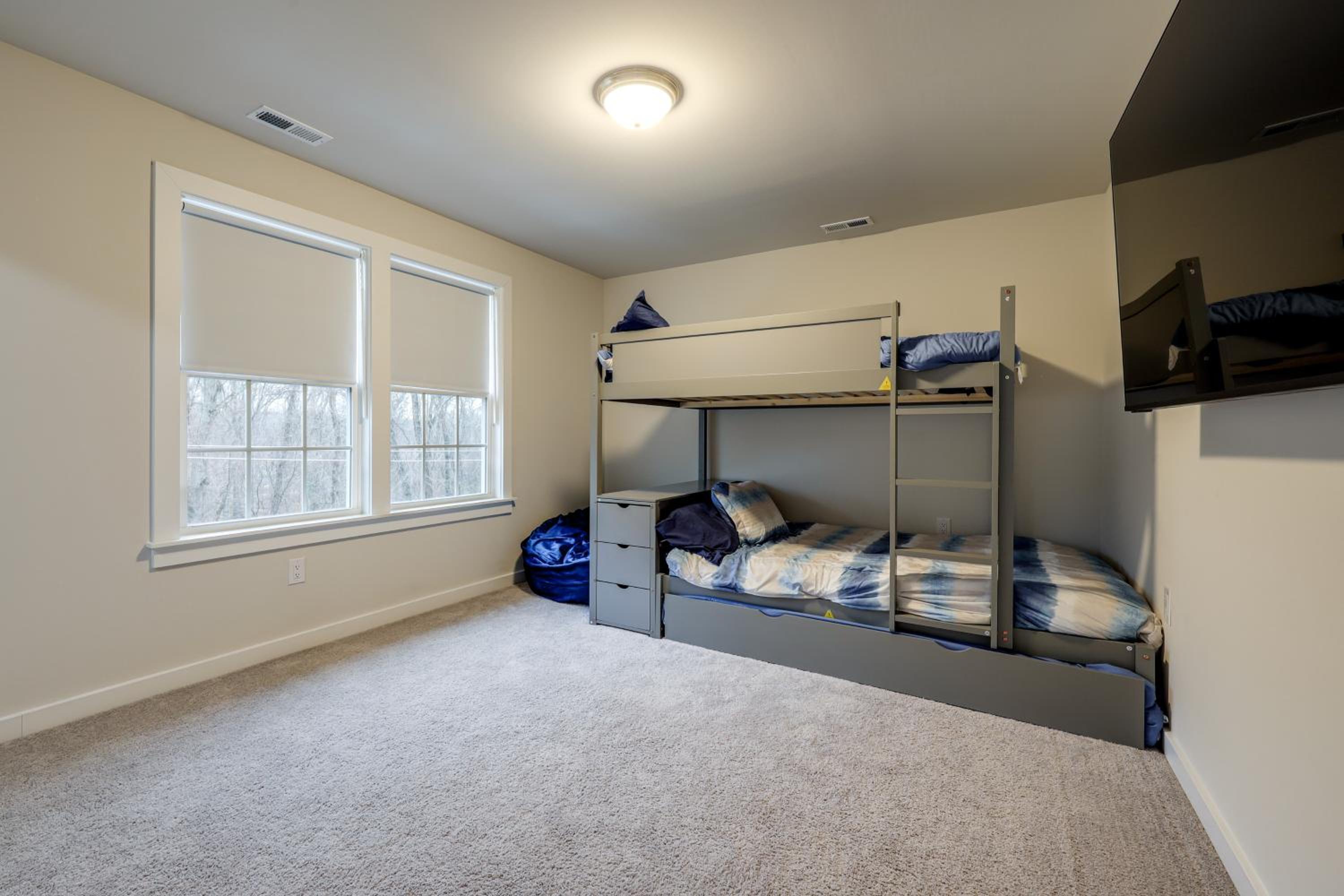1 Mile to Quantico 5BR Home with Game Room!