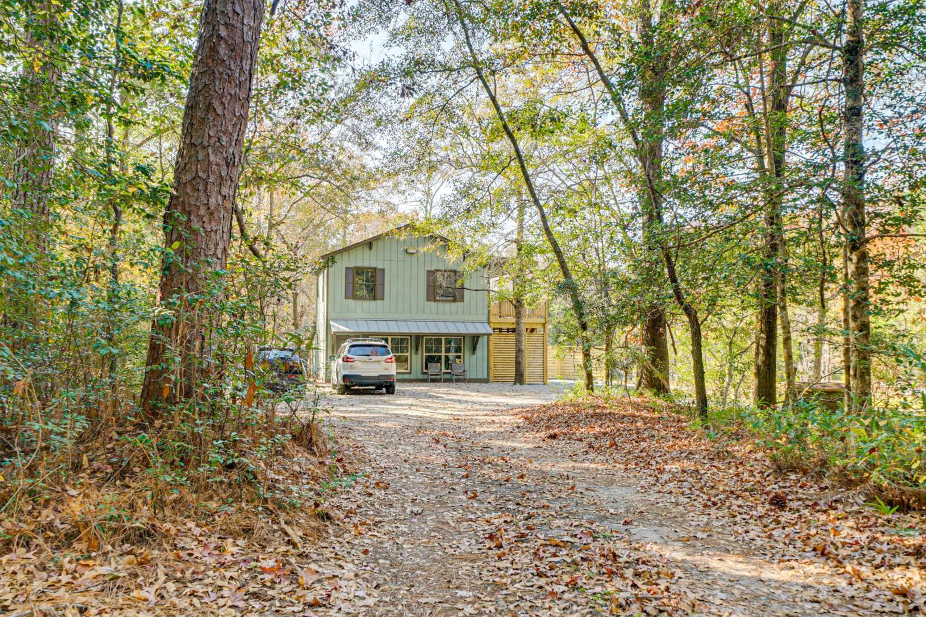 Wooded Couples Haven! 15 Mi to Wrightsville Beach