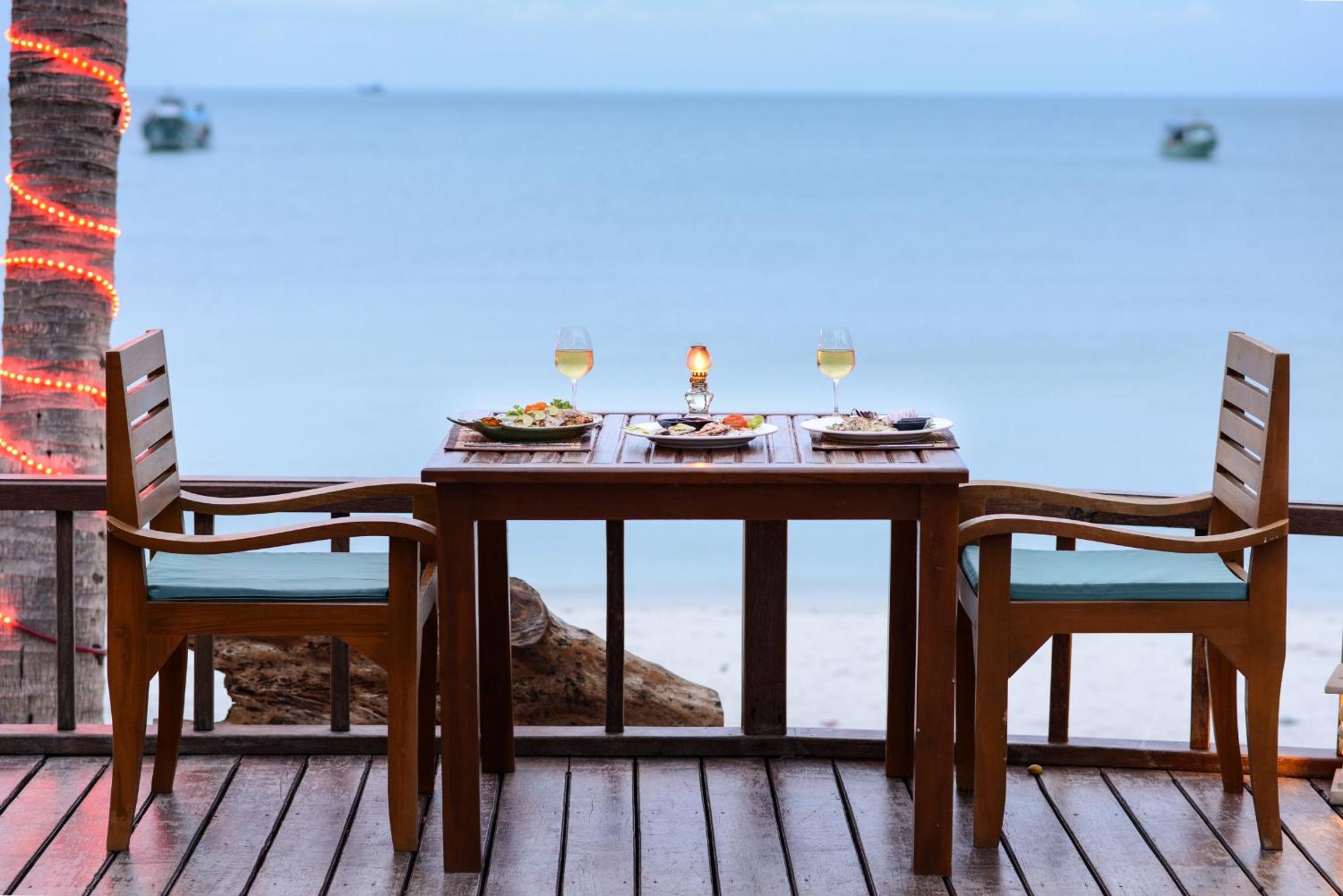 PingChan Koh Phangan Beachfront Resort