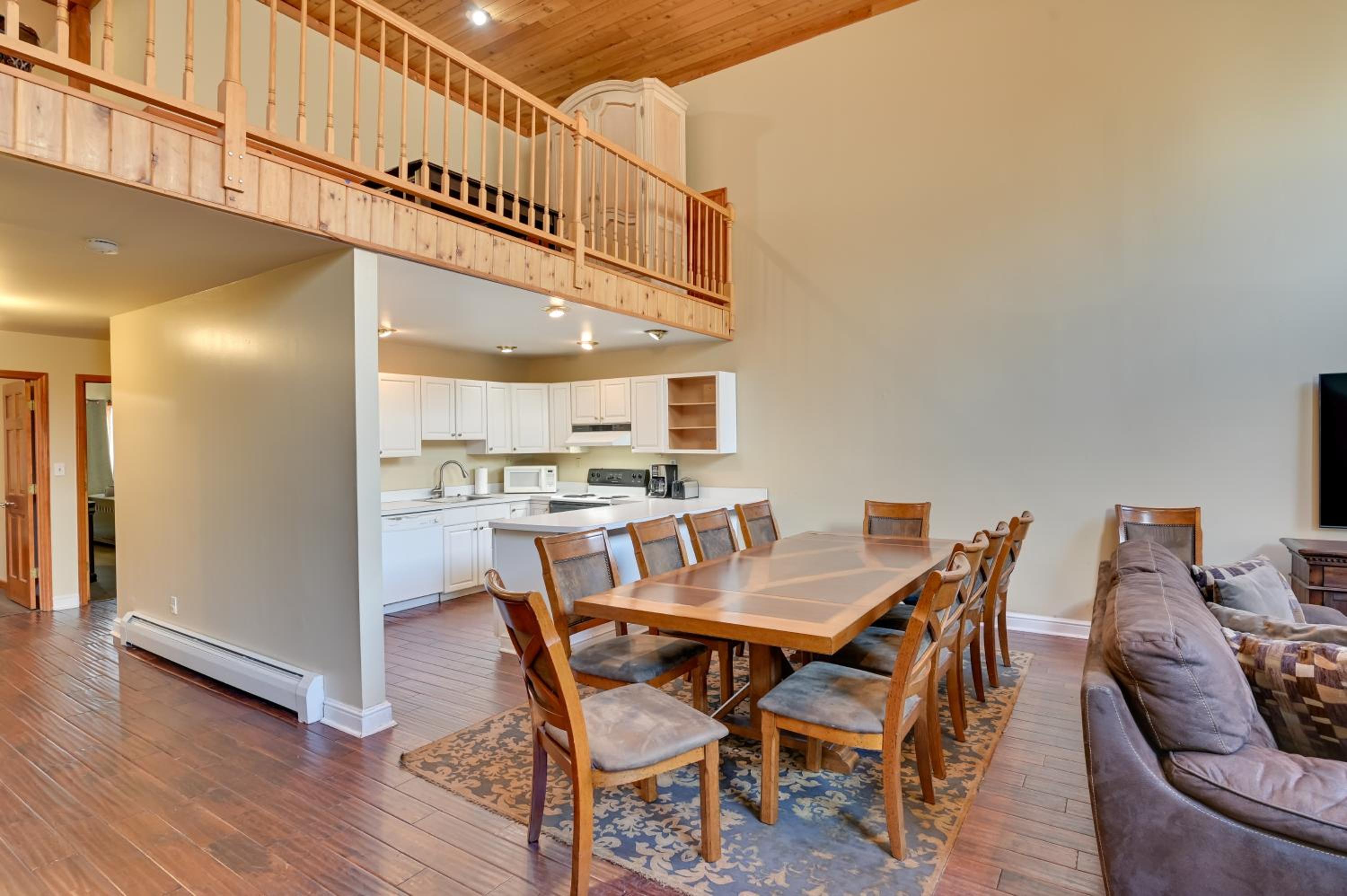 Less Than 1 Mi to Hunter Mtn Skiing Family-Friendly Stay!