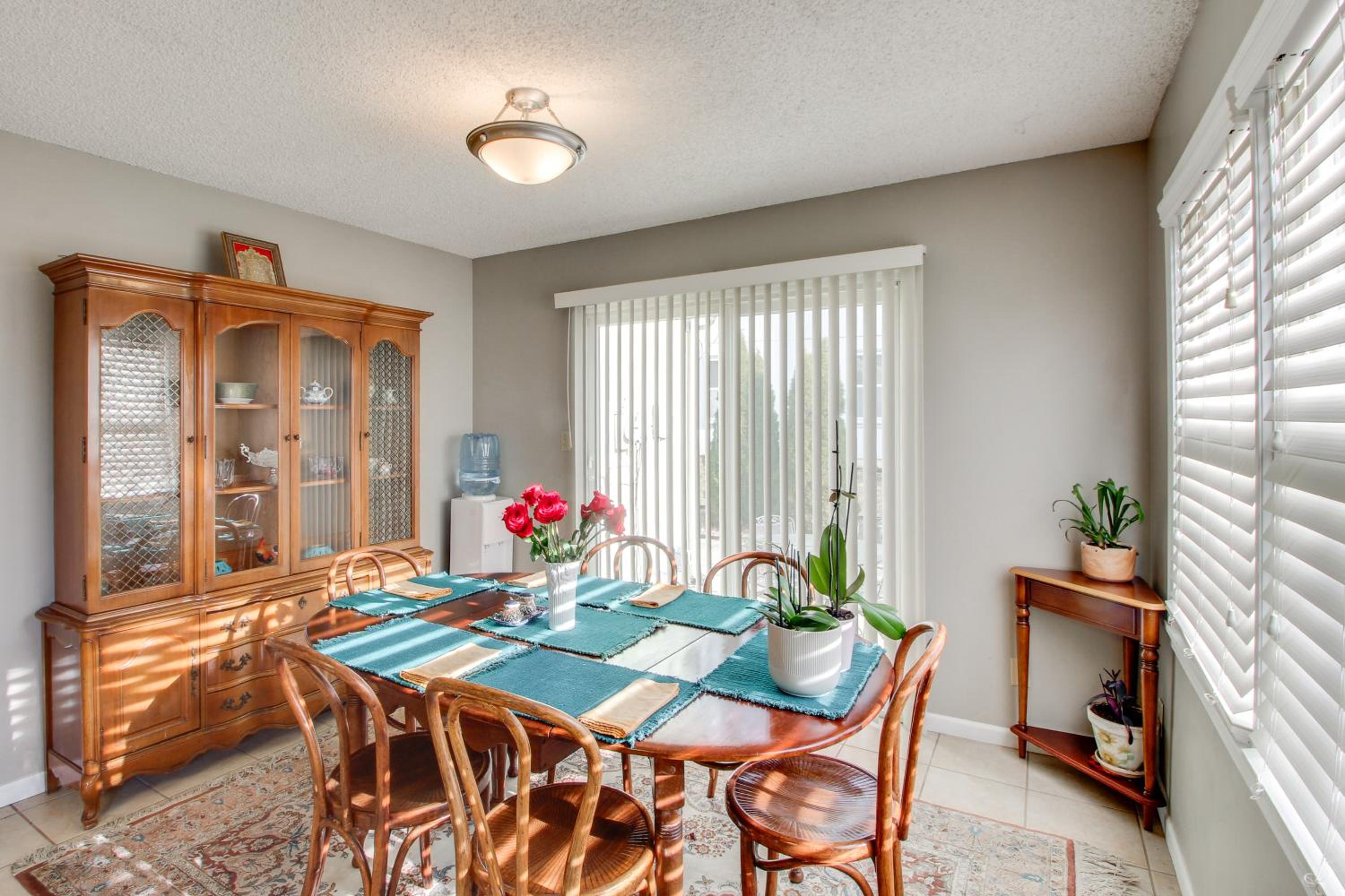 2 Mi to KU Campus Group Getaway with Patio and Garden