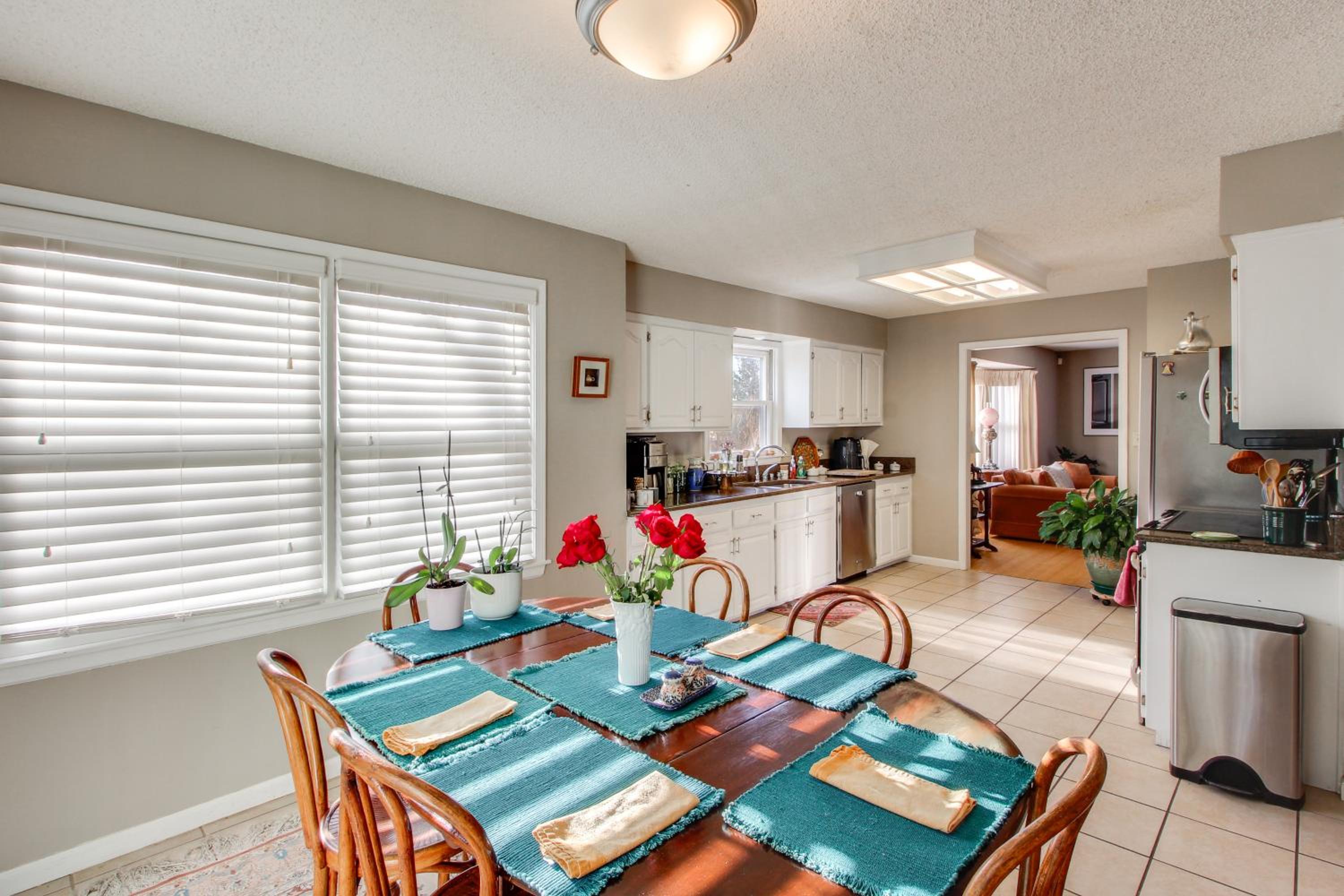 2 Mi to KU Campus Group Getaway with Patio and Garden