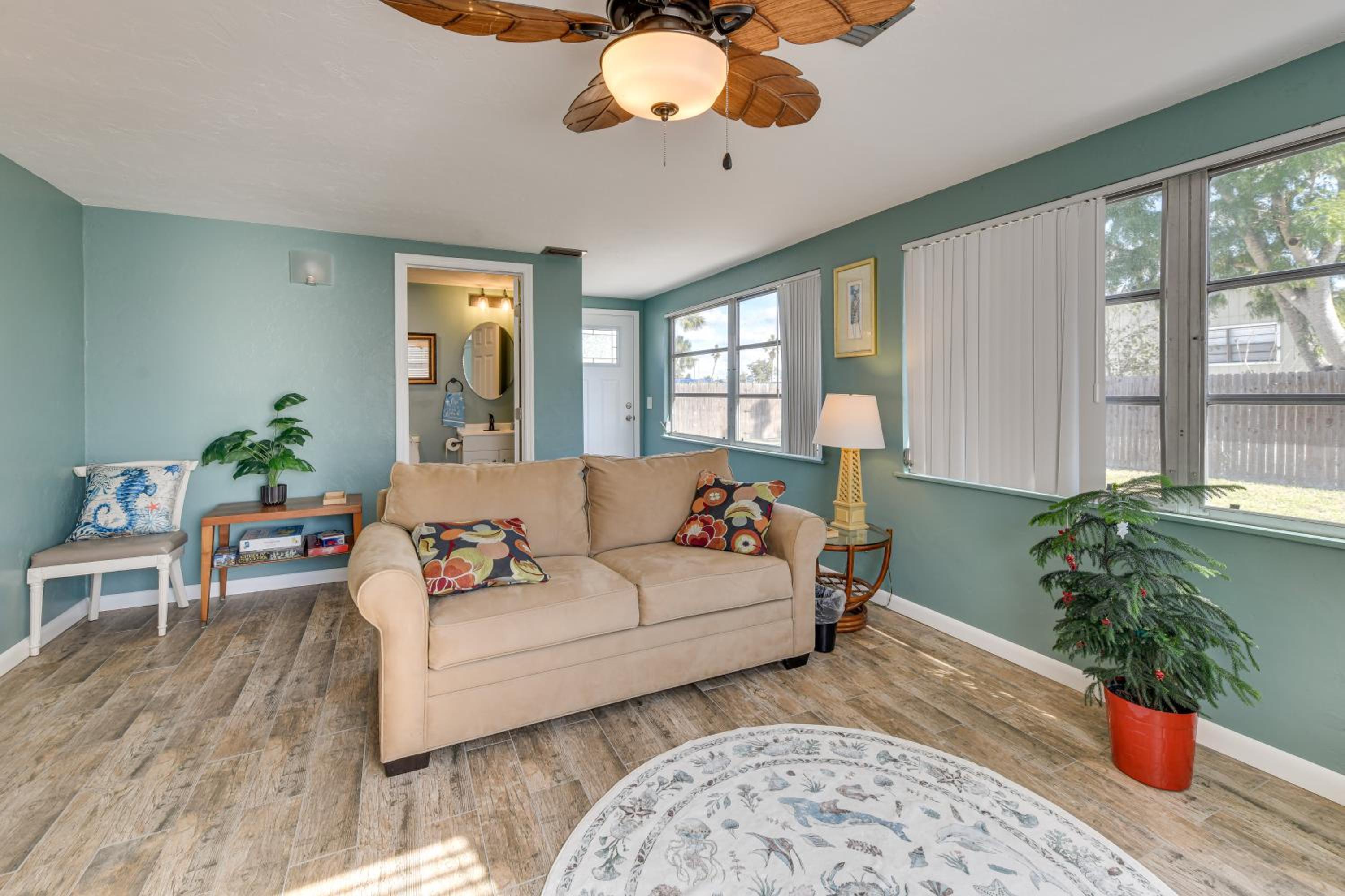 2 Mi to Manasota Key Beaches Coastal Getaway