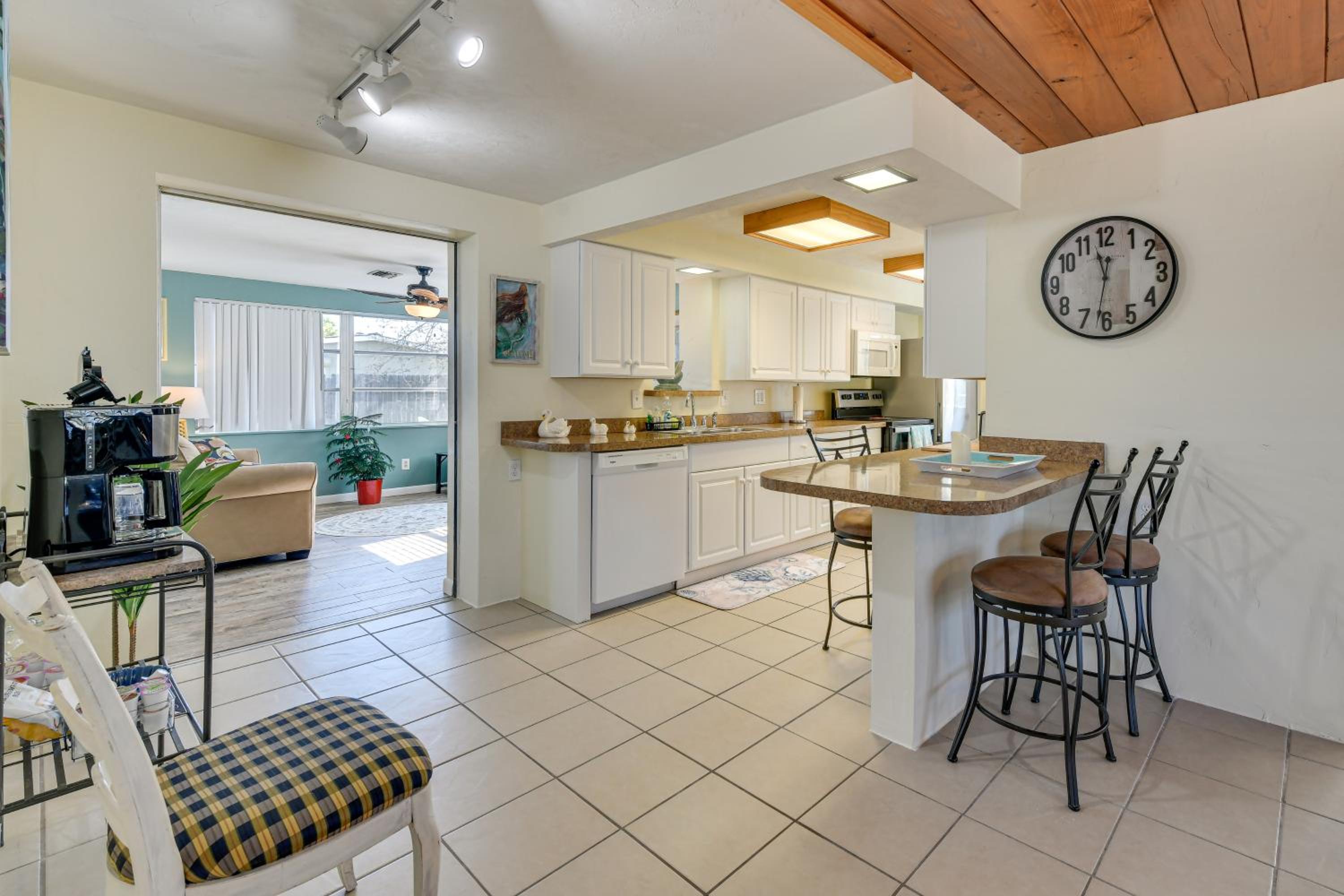 2 Mi to Manasota Key Beaches Coastal Getaway
