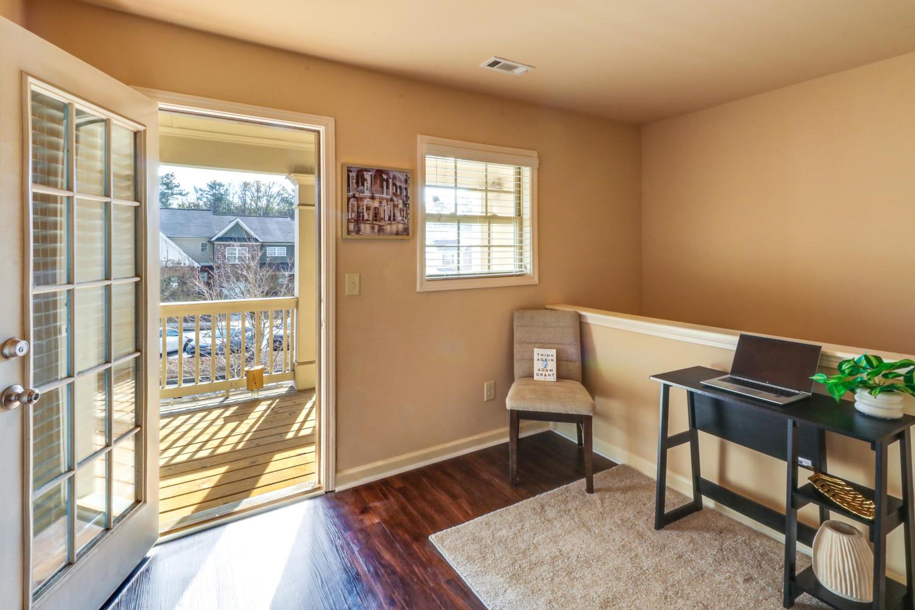 Walk to Park Peaceful Atlanta Townhome with Deck