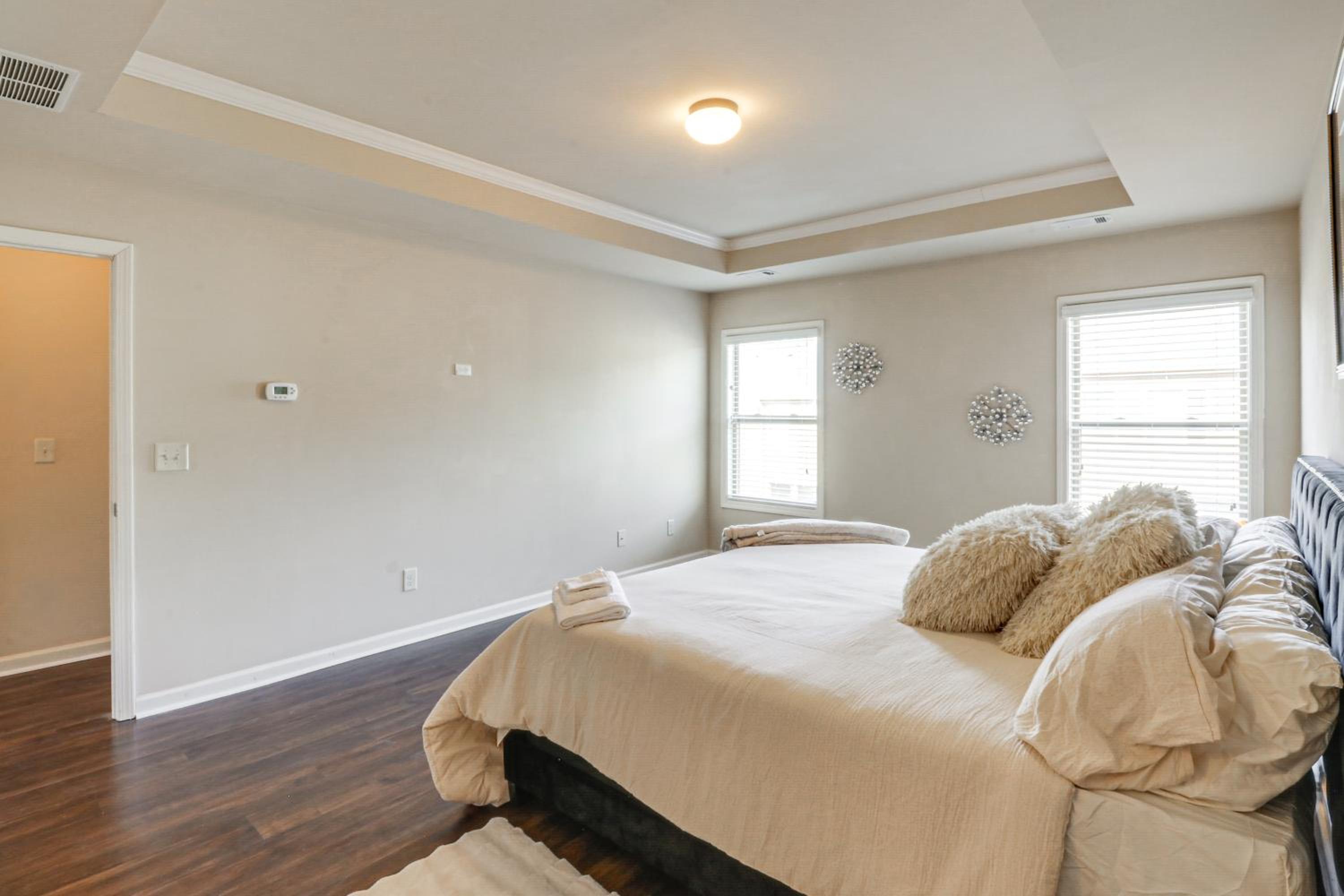 Walk to Park Peaceful Atlanta Townhome with Deck