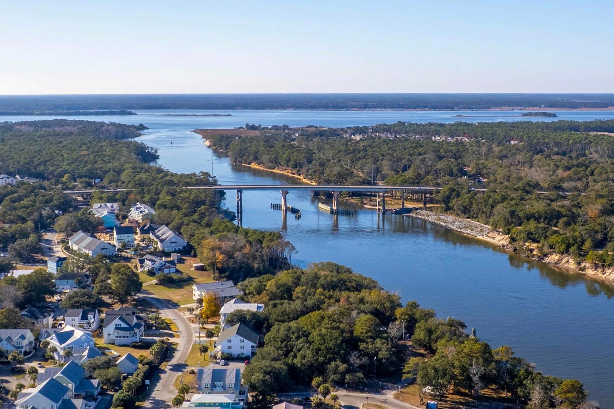 2 Mi to Boardwalk! Coastal Carolina Beach Hideaway