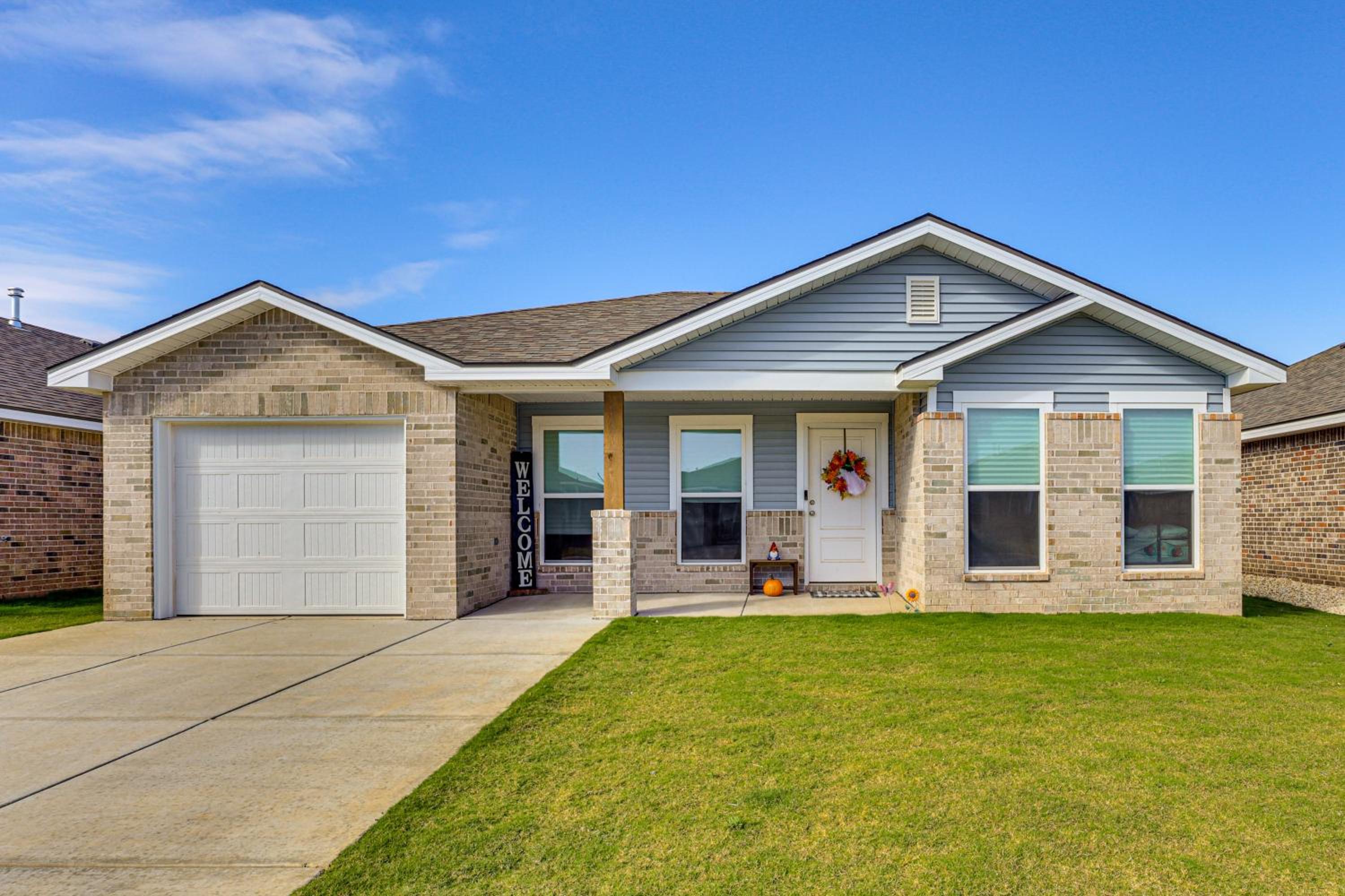 6 Mi to Texas Tech Family Home with Patio and Yard