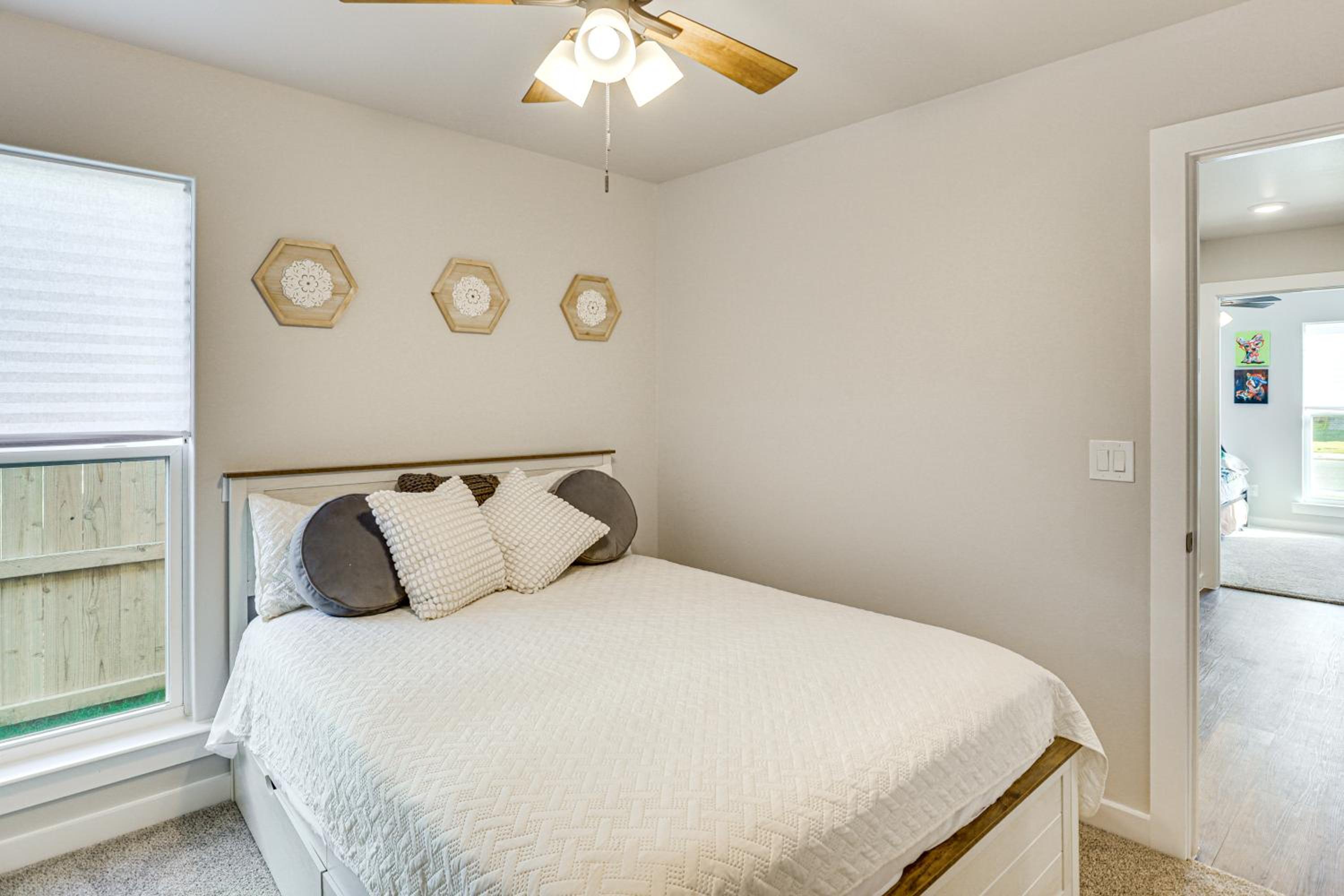 6 Mi to Texas Tech Family Home with Patio and Yard